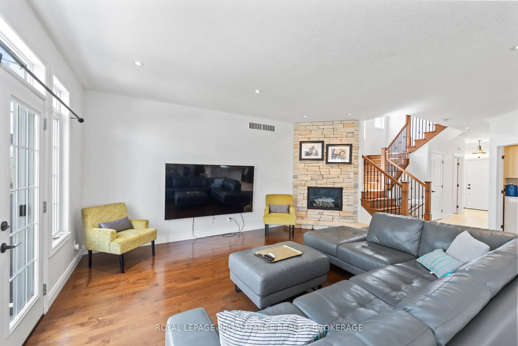 5008 Fox Run Place