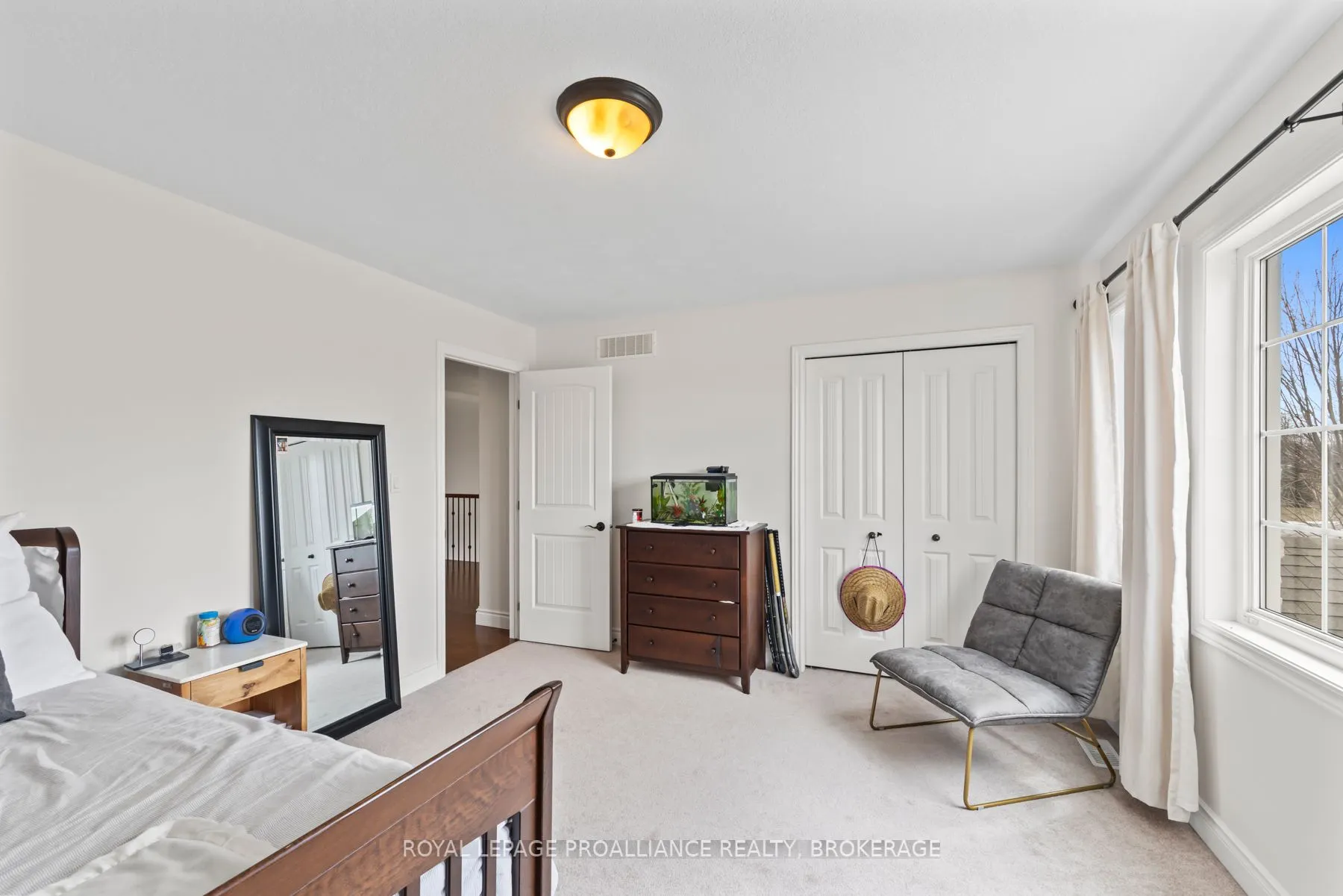 5008 Fox Run Place