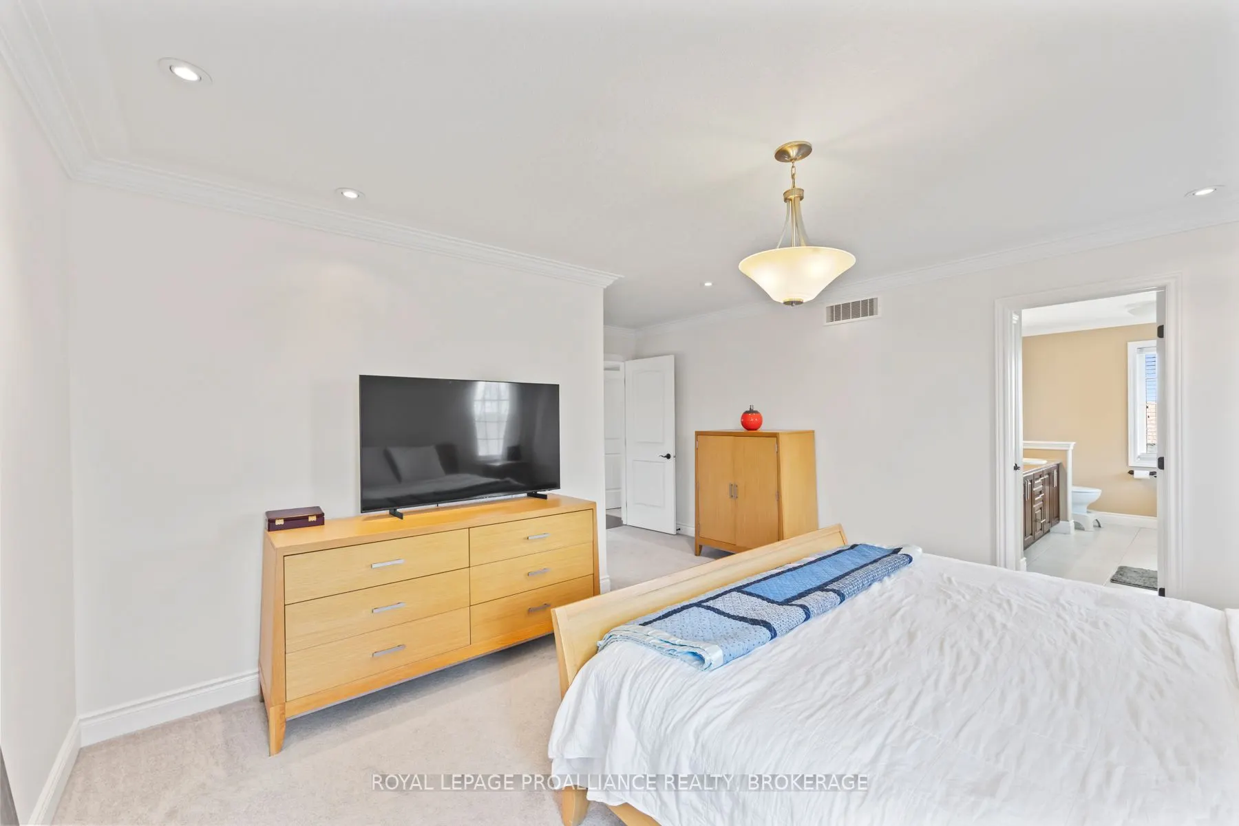5008 Fox Run Place