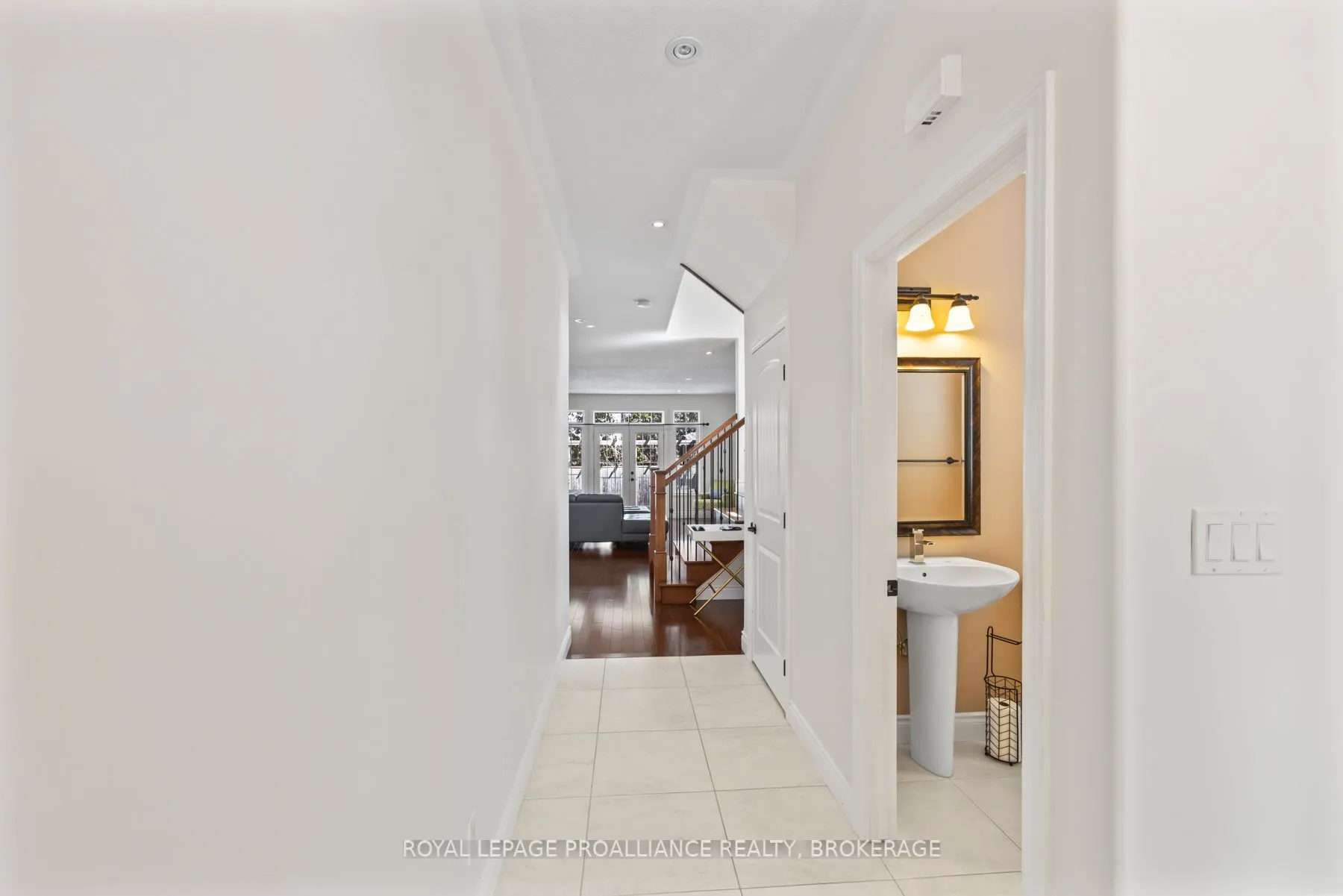 5008 Fox Run Place
