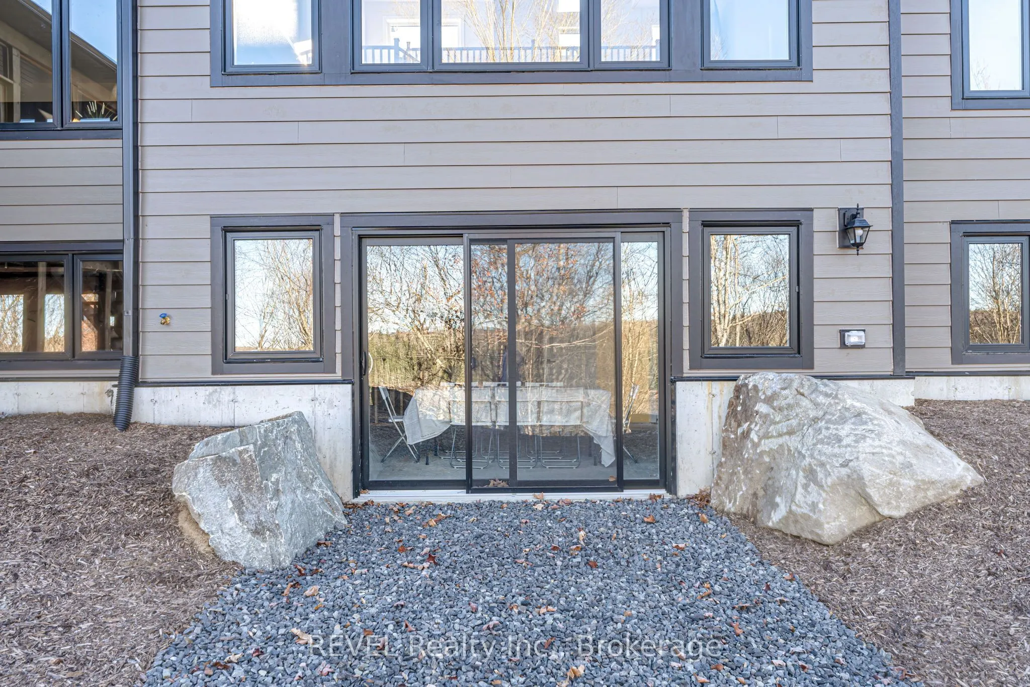 1008 Napier Court