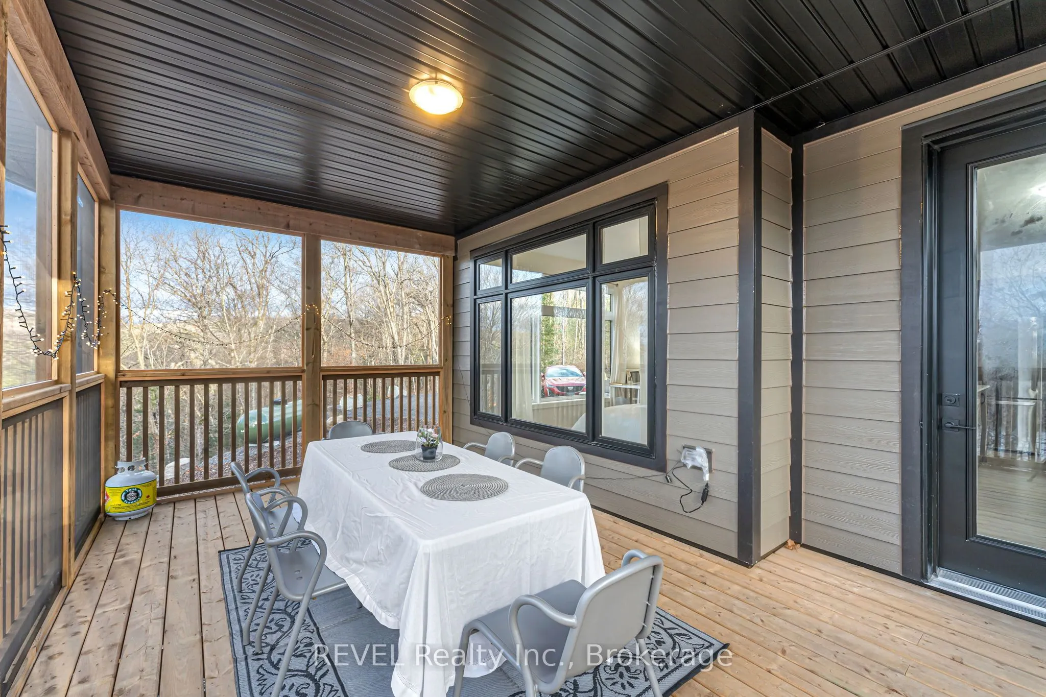1008 Napier Court