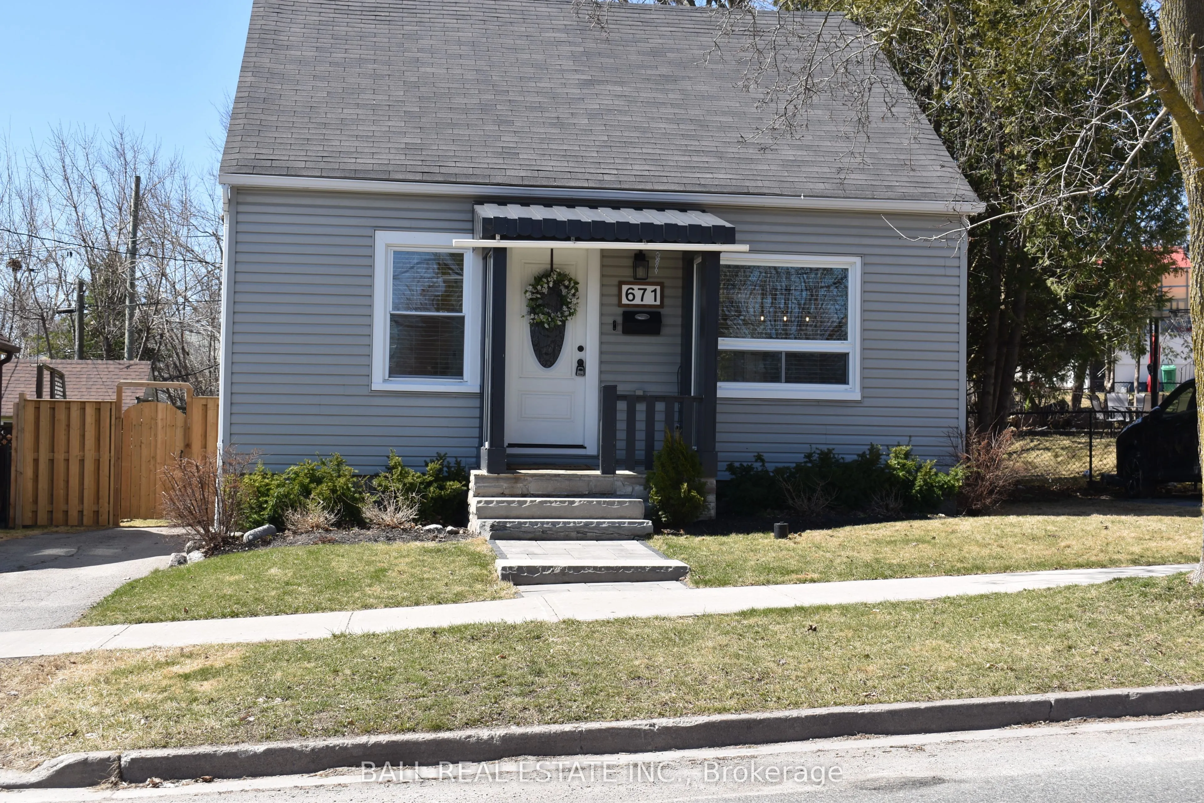 671 Donegal Street