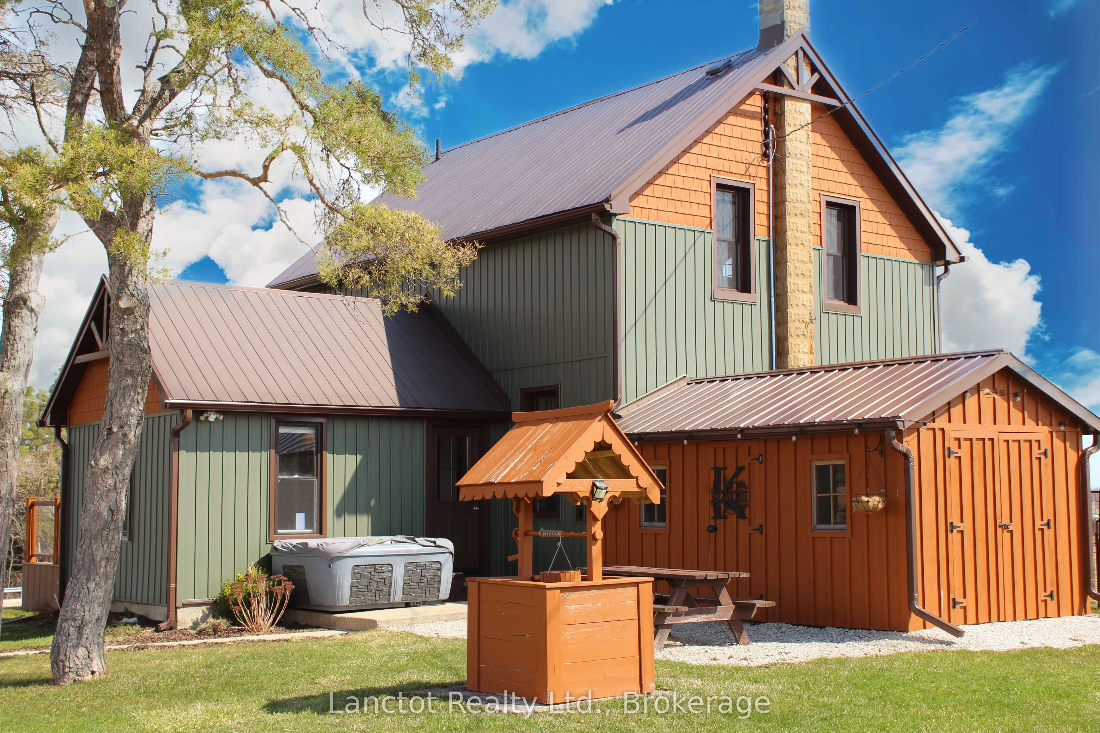 402558 Grey Road 17
