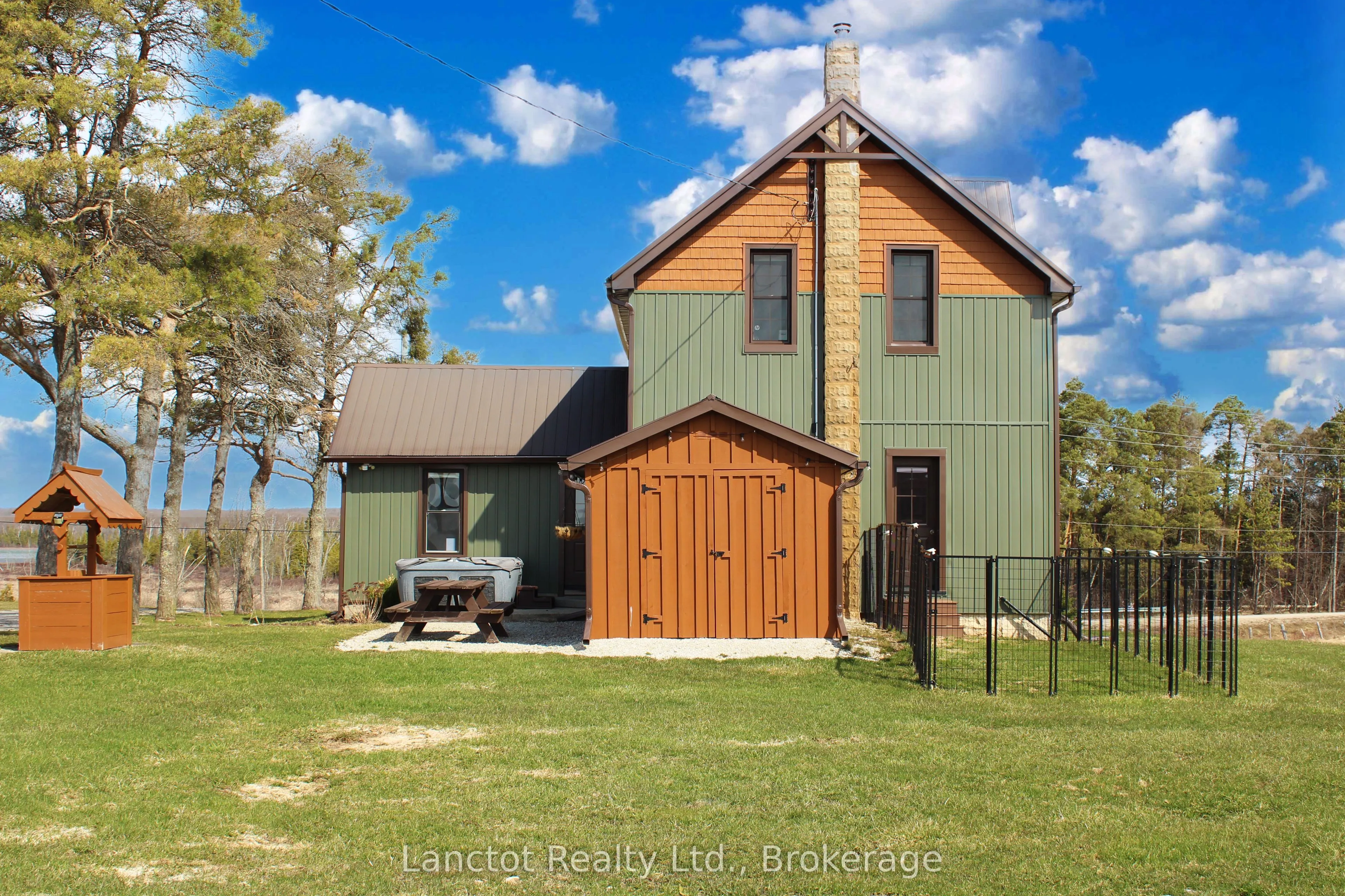 402558 Grey Road 17