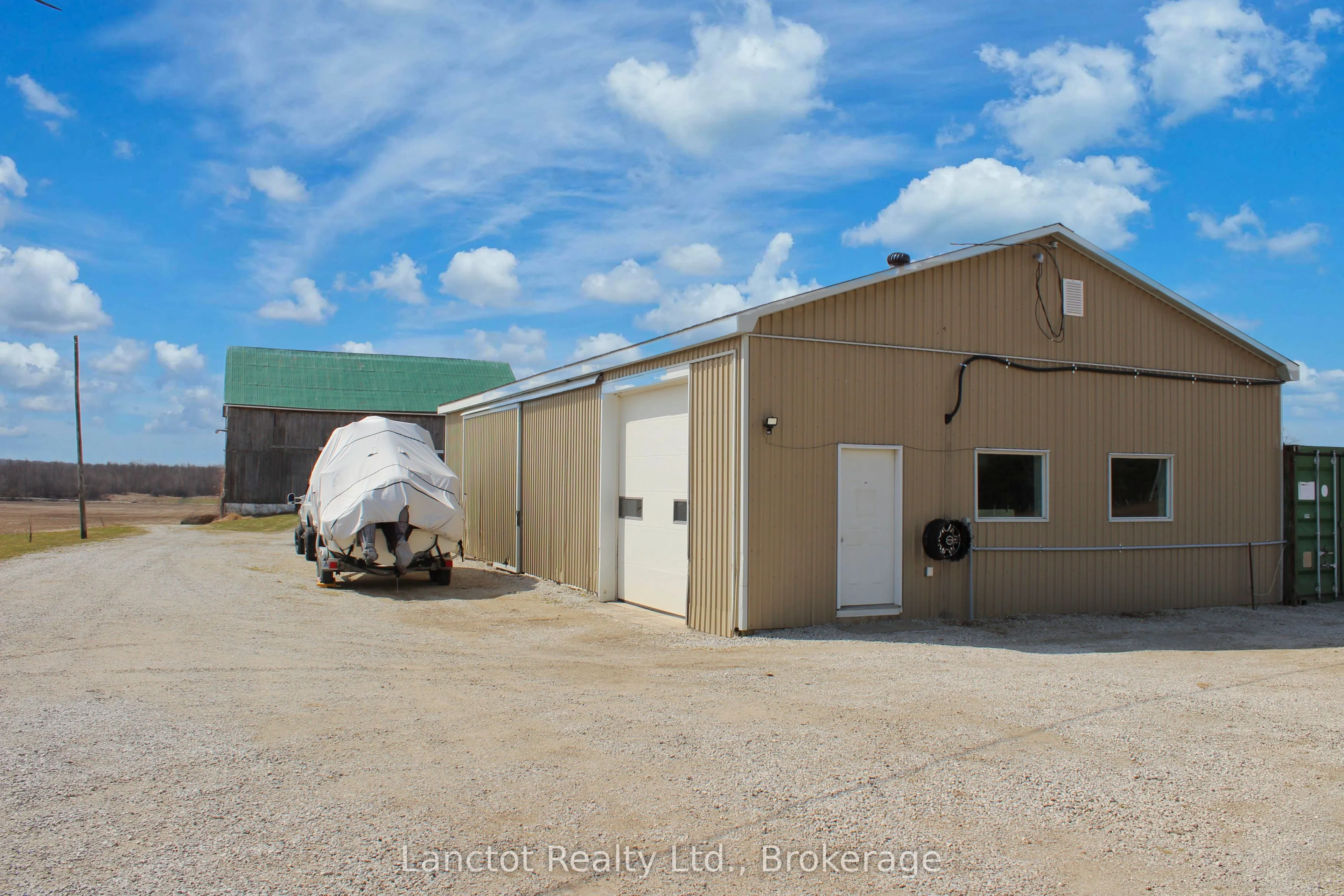 402558 Grey Road 17