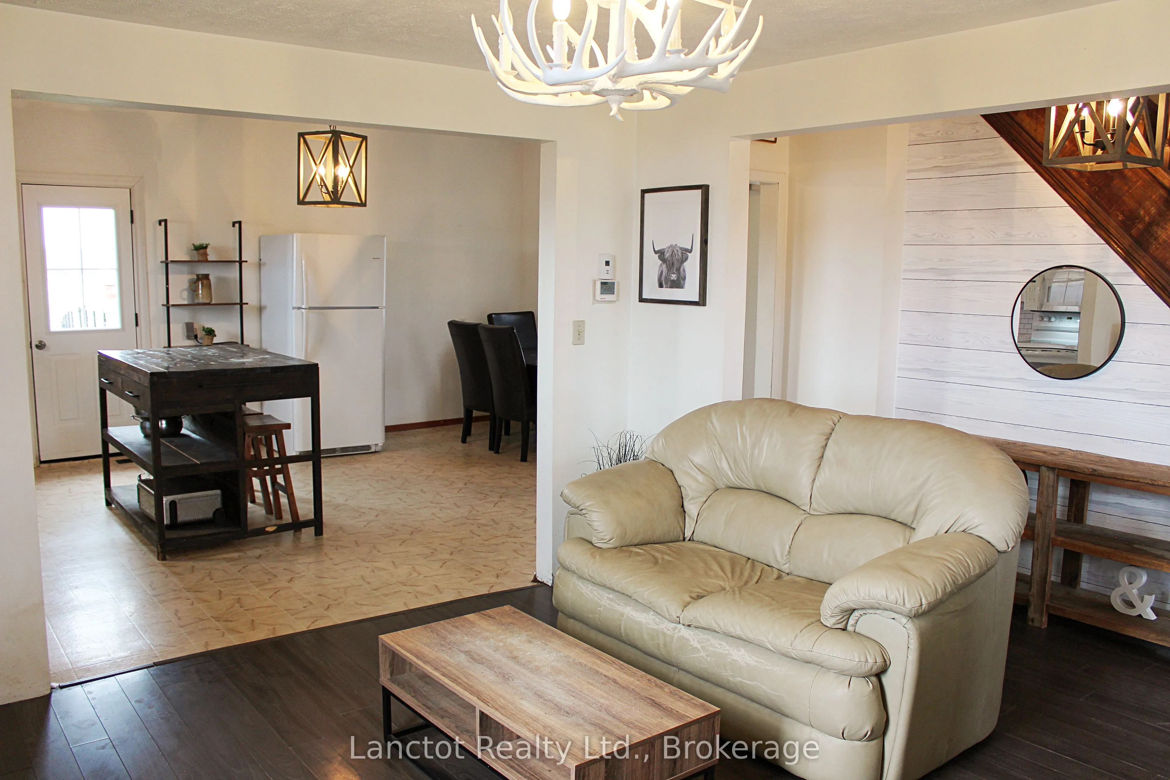 402558 Grey Road 17