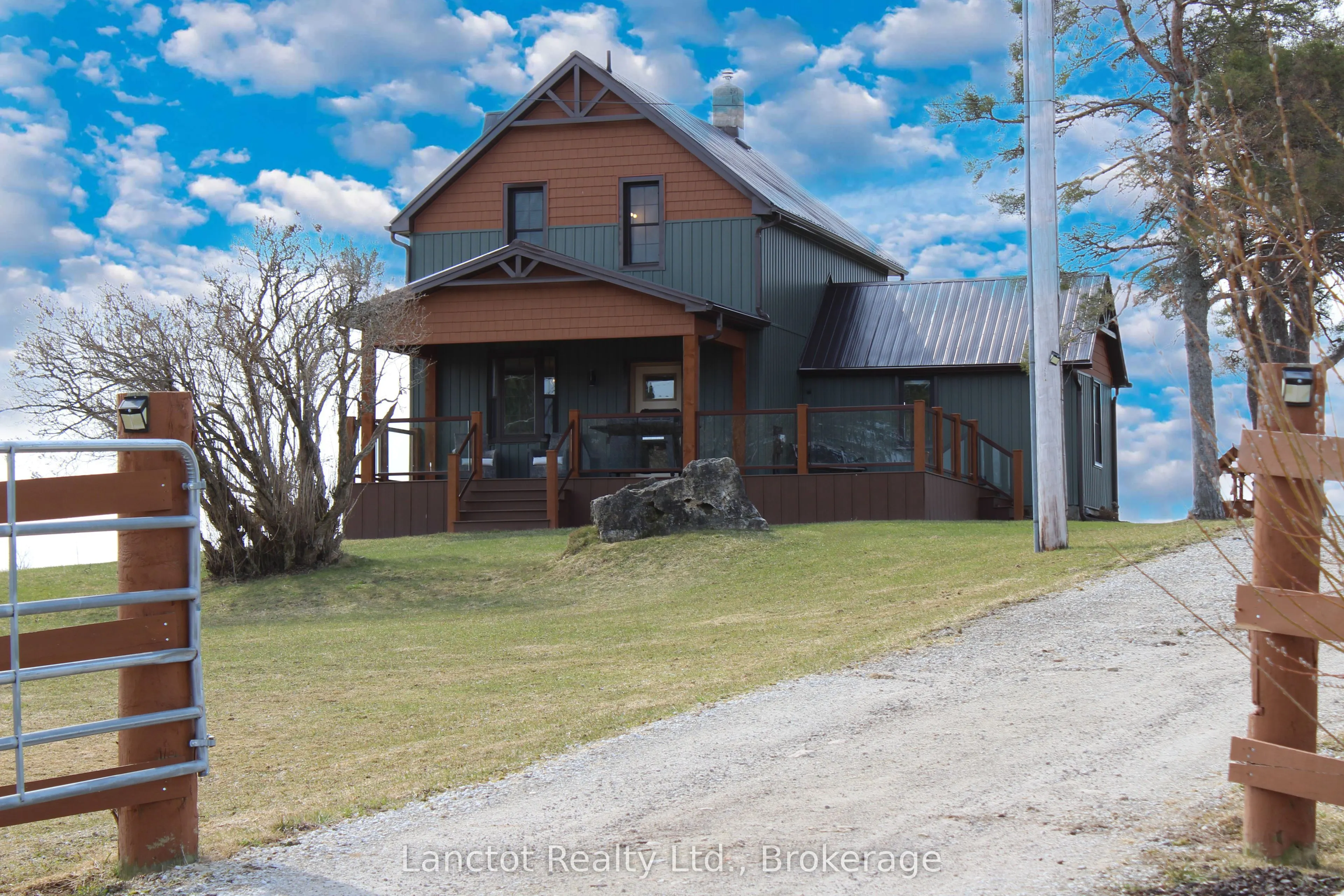 402558 Grey Road 17
