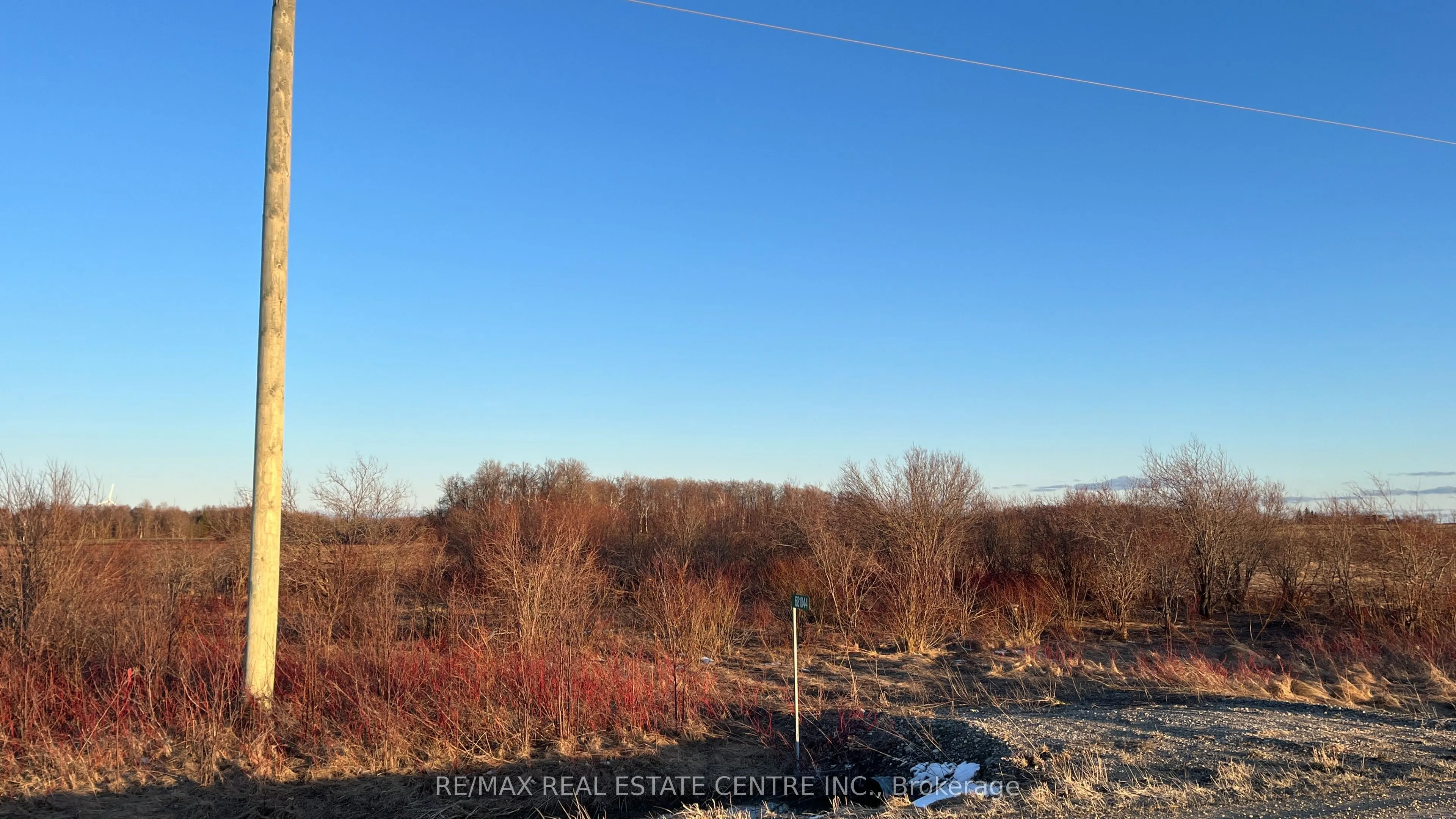 681044 260 Side Road