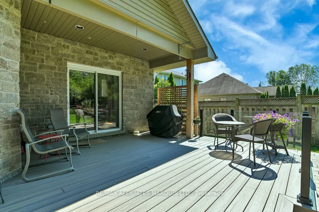 6798 RIVERVIEW Drive