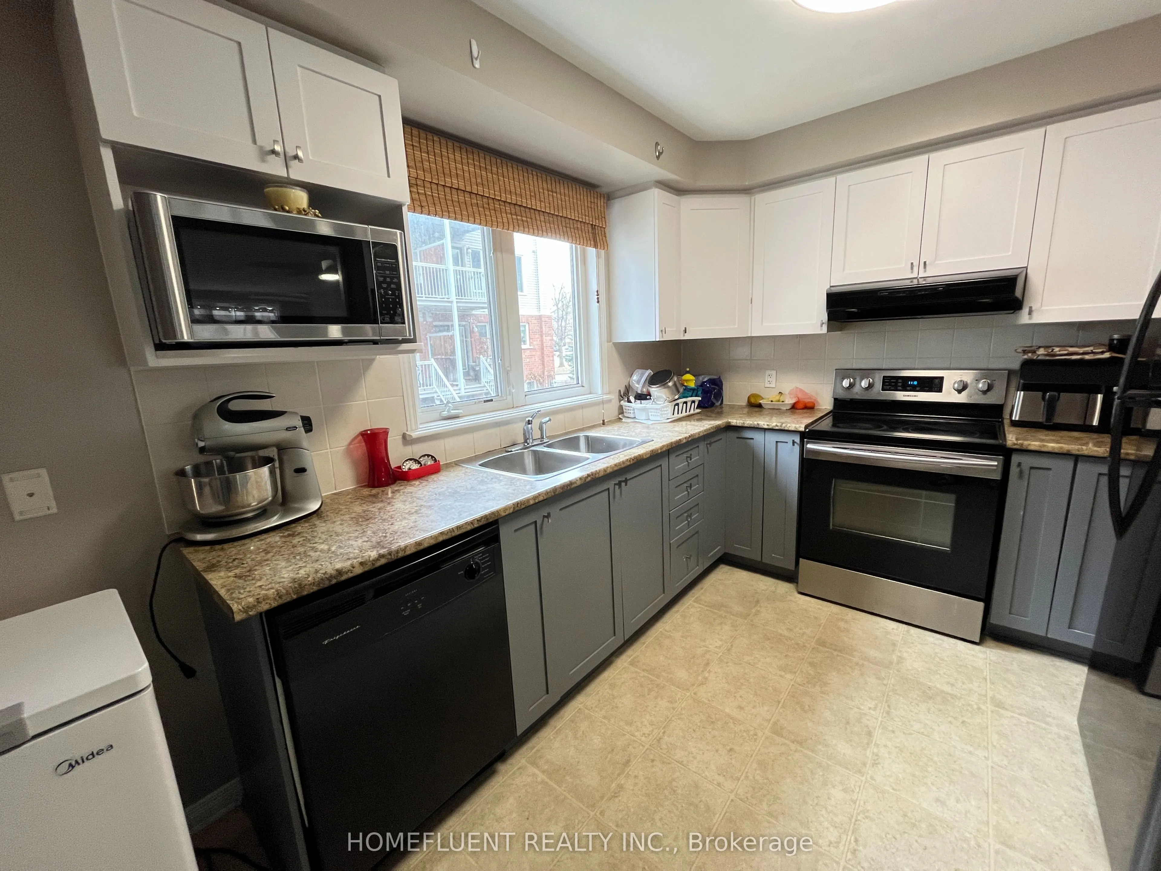1512 Walkley Road, #109