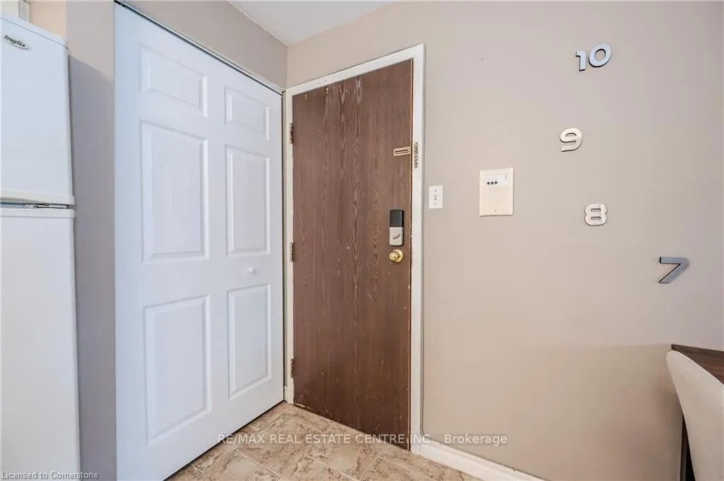 323 Northlake Drive, #3