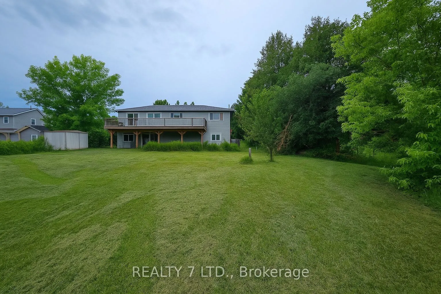 22 LAWRENCE Street N