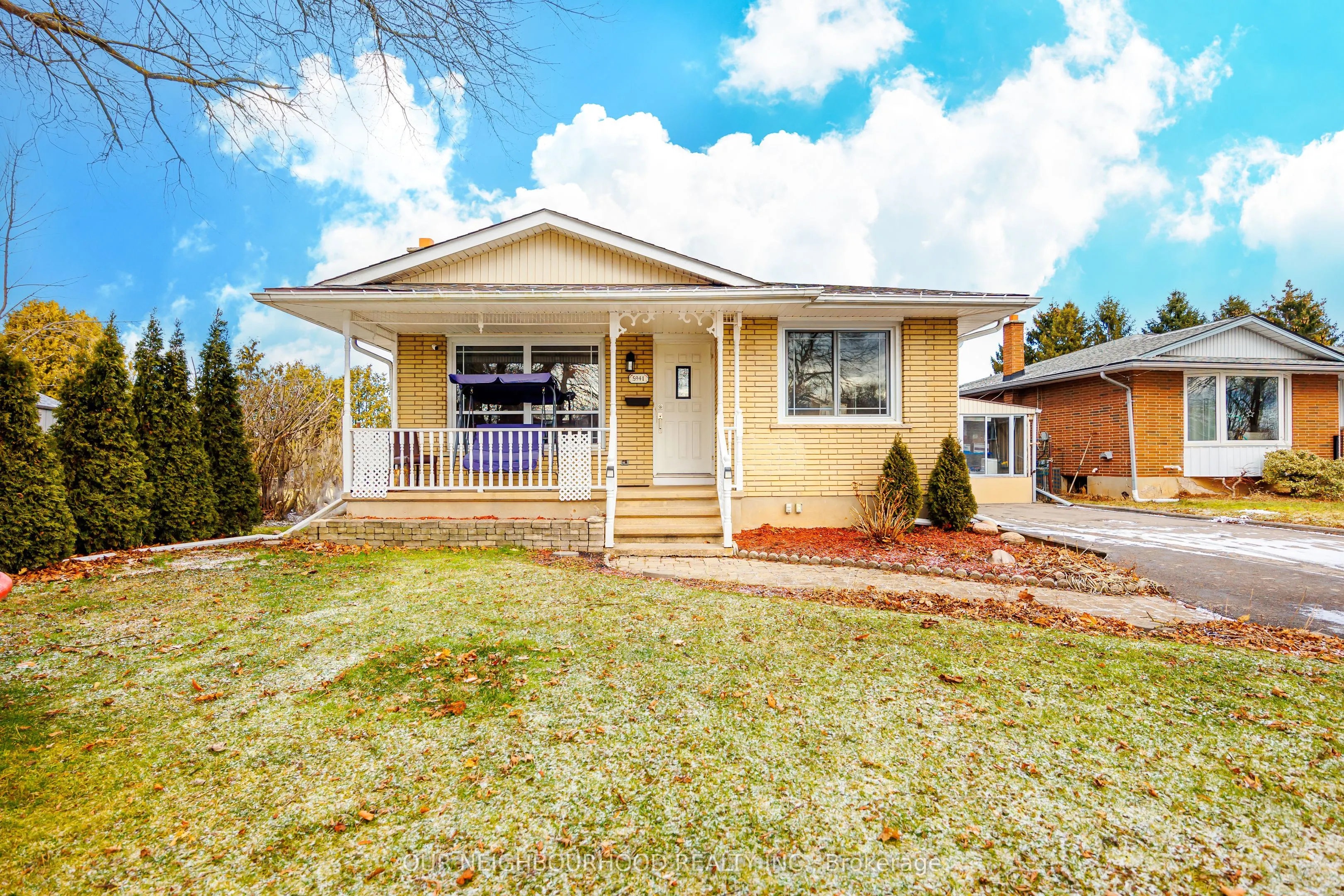 5941 Brooks Crescent