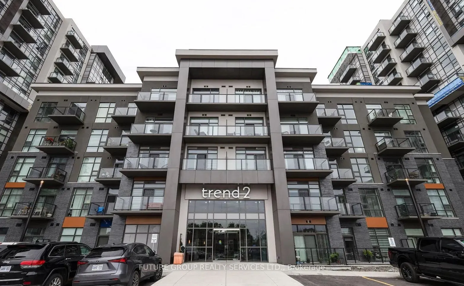 460 Dundas Street E #612