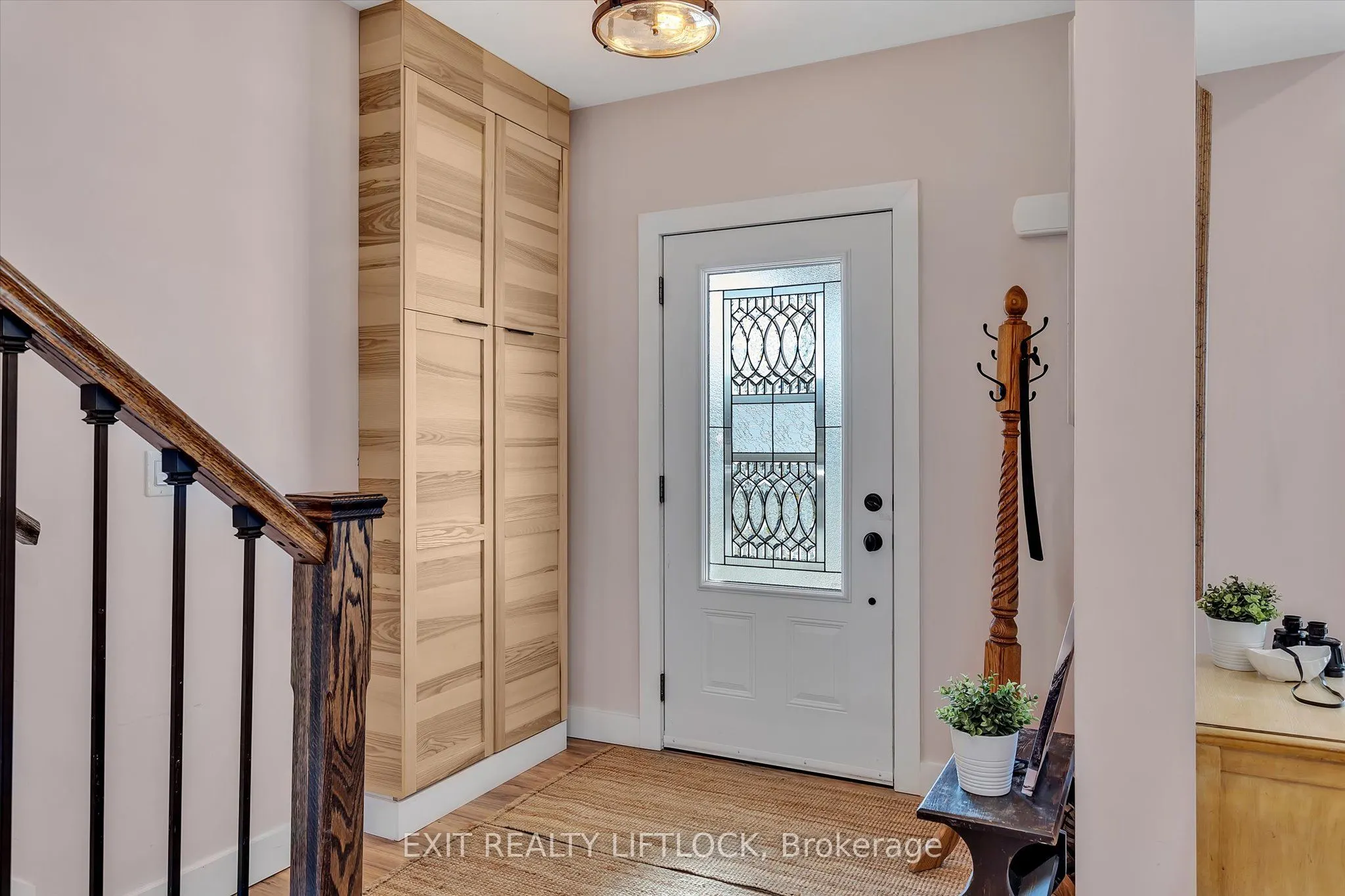64 Front Street E