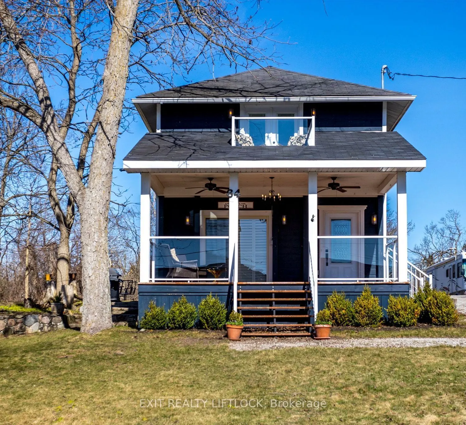 64 Front Street E