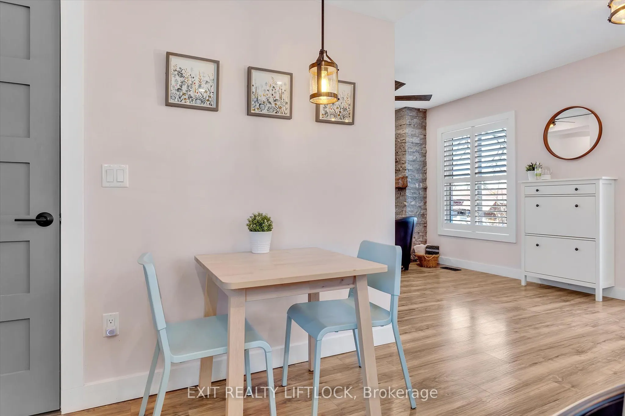 64 Front Street E
