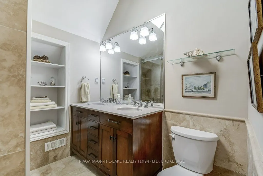 15906 NIAGARA RIVER Parkway