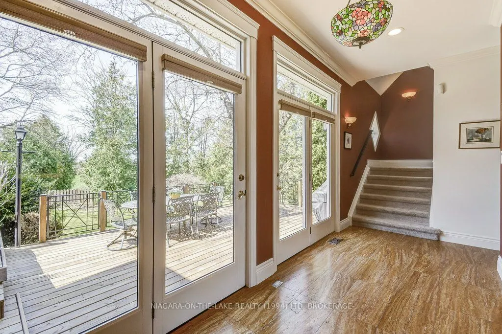 15906 NIAGARA RIVER Parkway