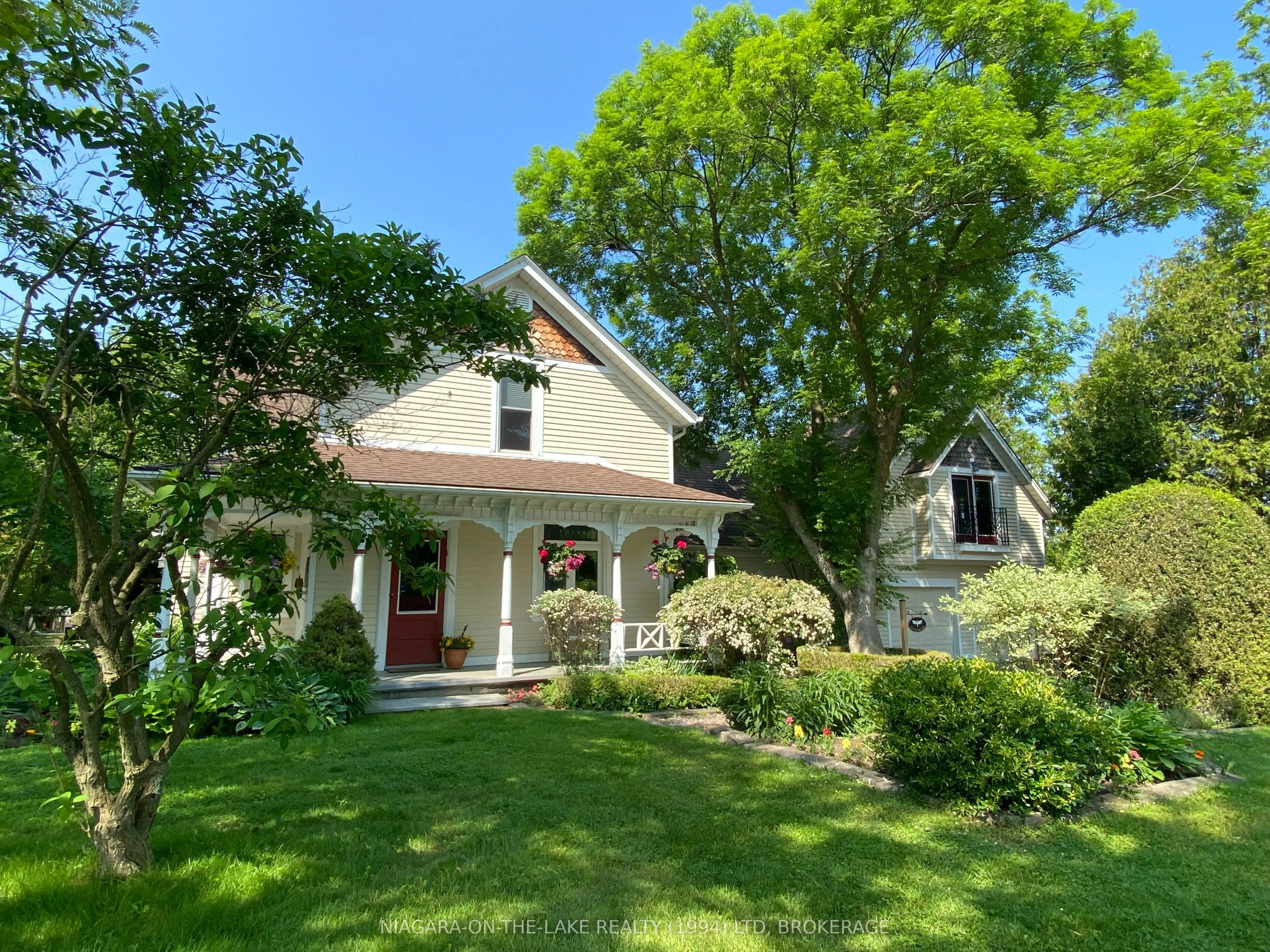 15906 NIAGARA RIVER Parkway