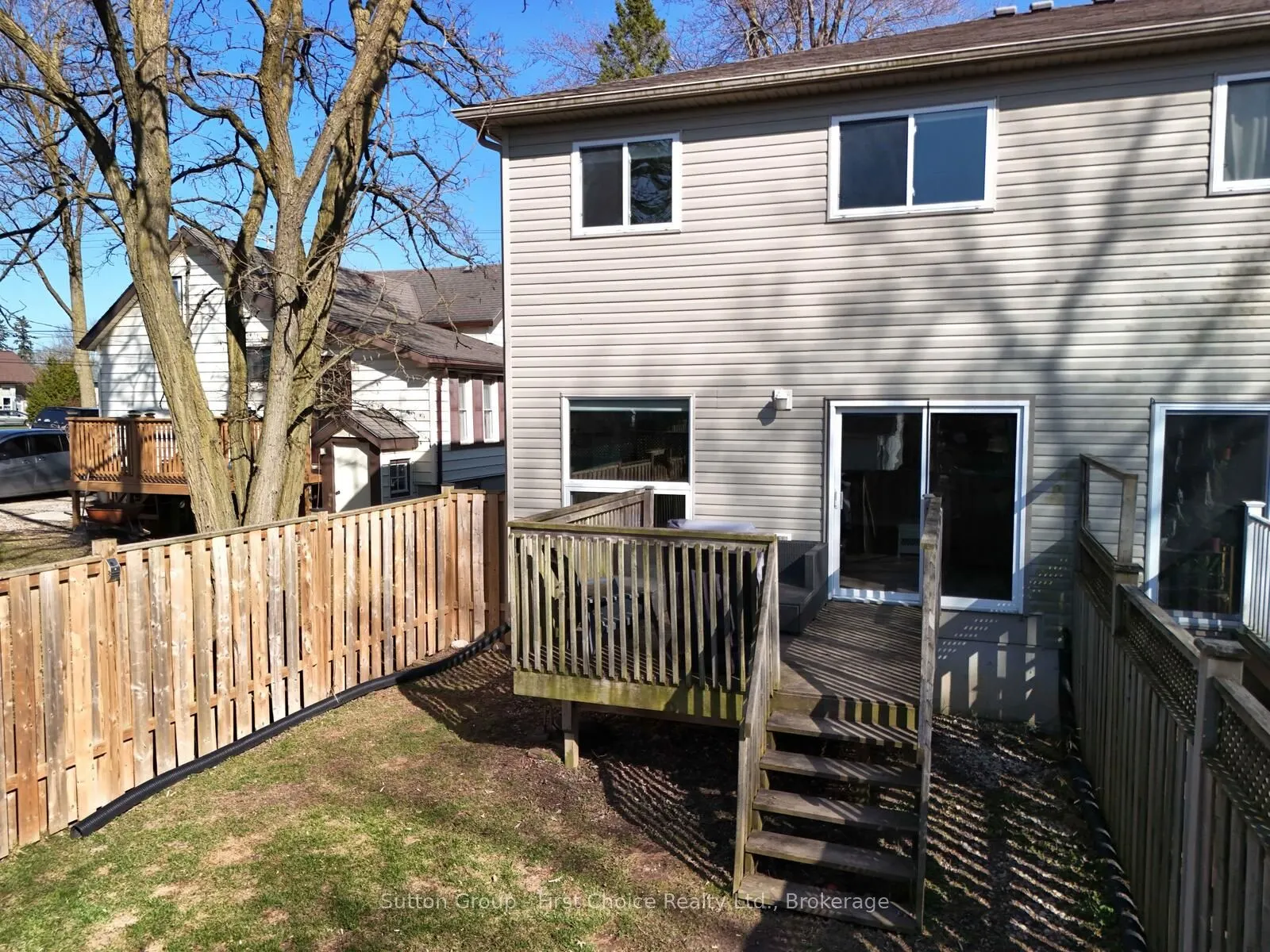 280 Railway Avenue