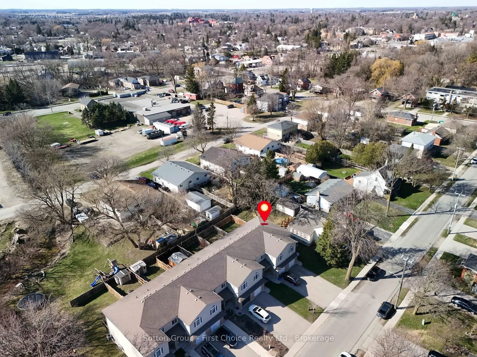 280 Railway Avenue