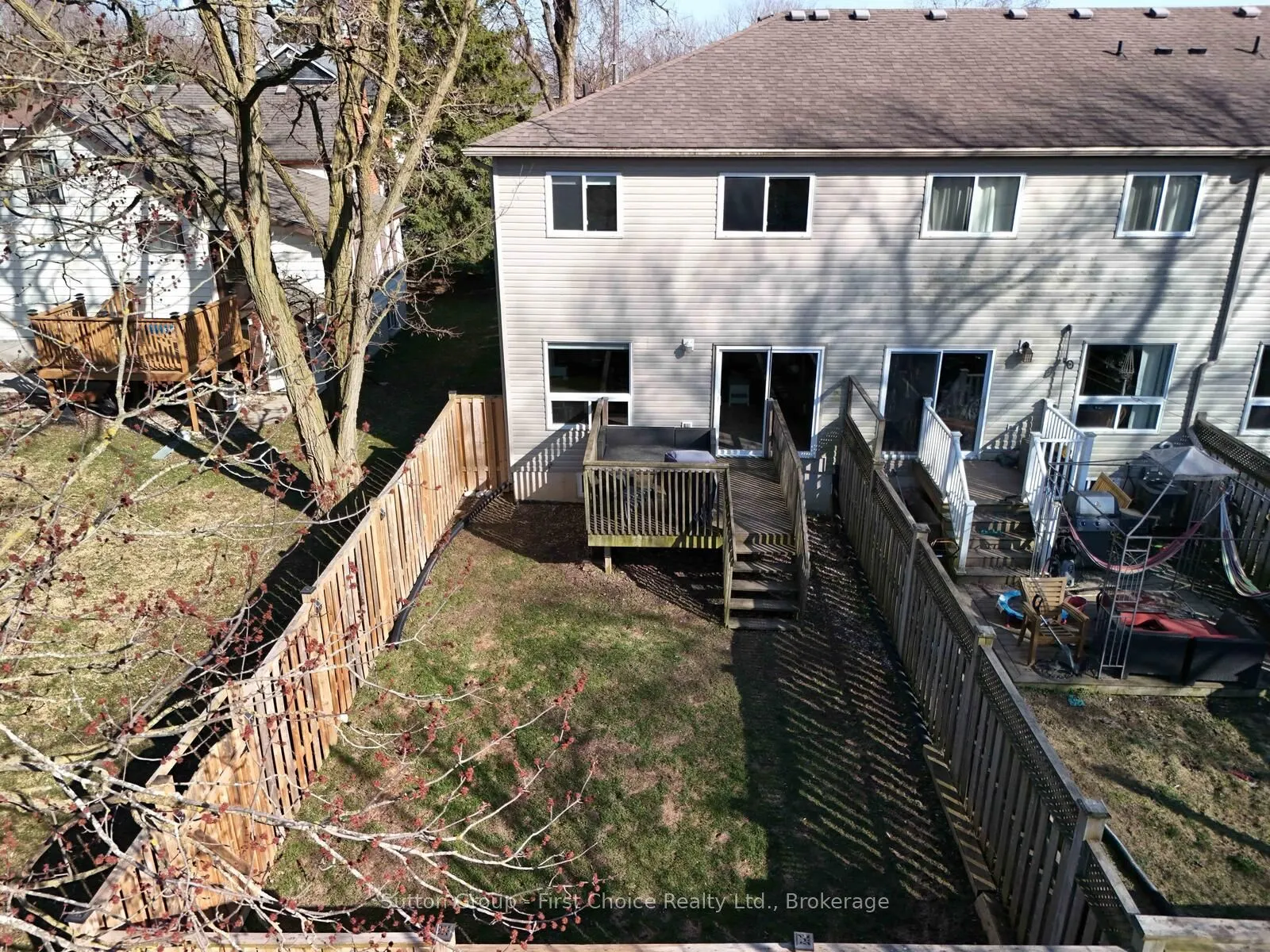 280 Railway Avenue