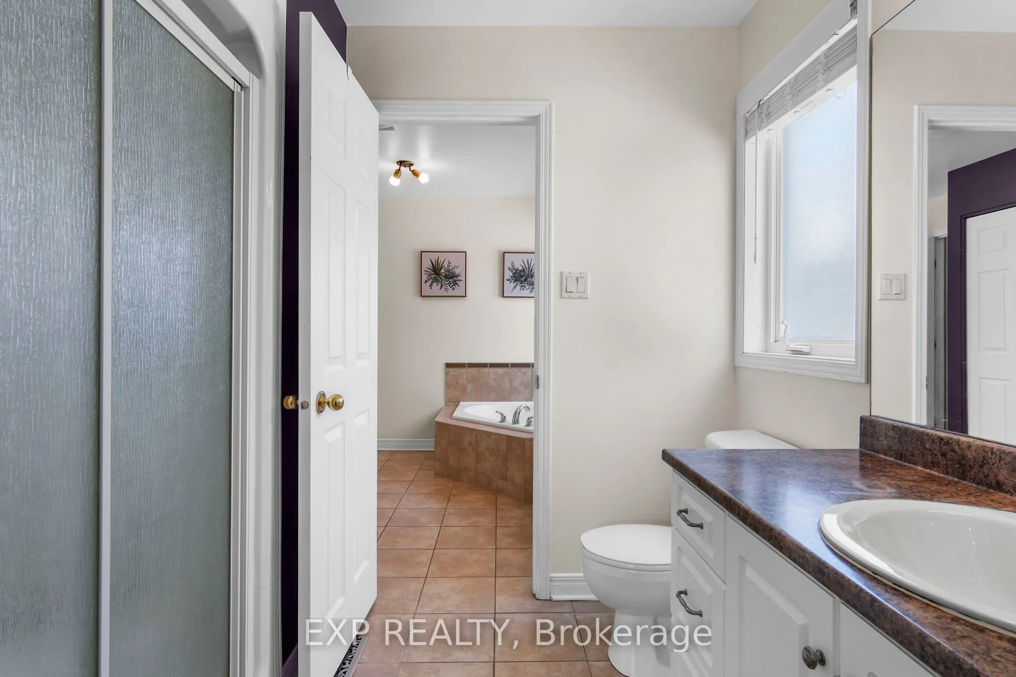 114 ECHOWOODS Avenue