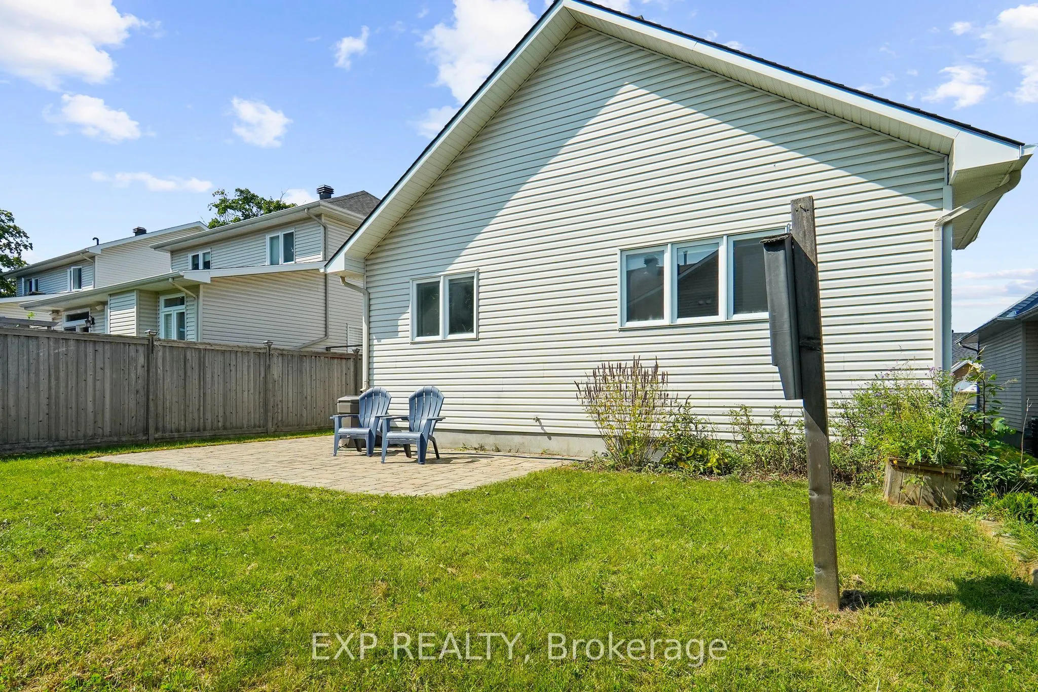 114 ECHOWOODS Avenue