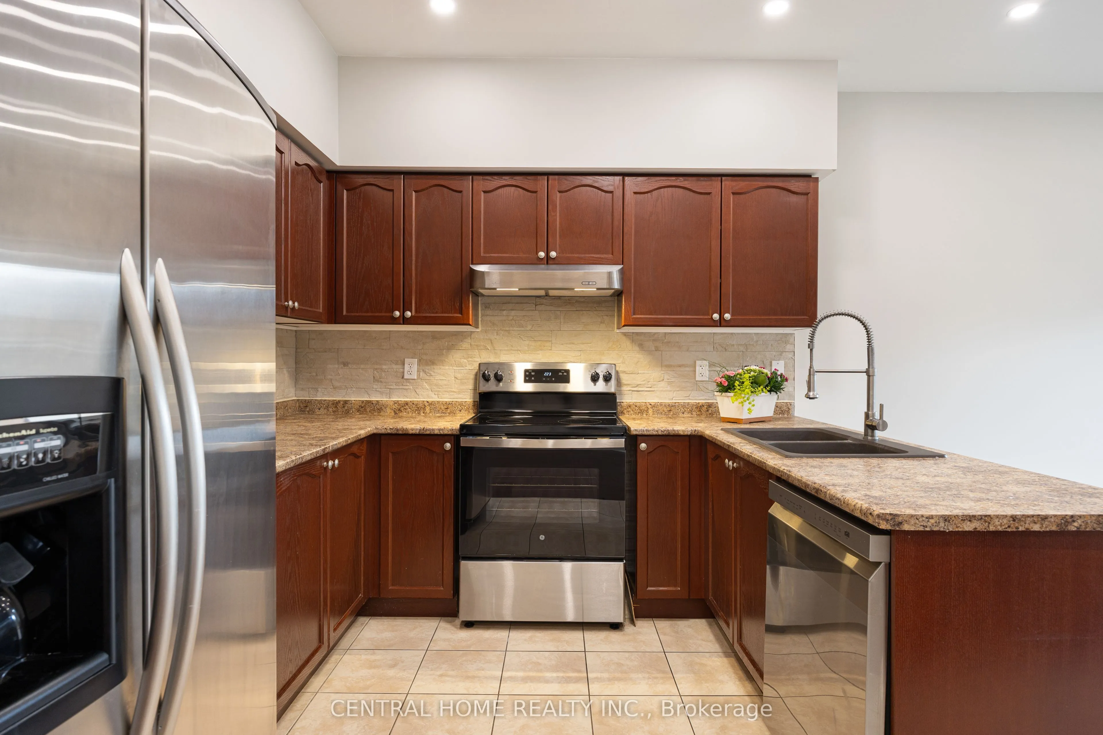 165 Palacebeach Trail