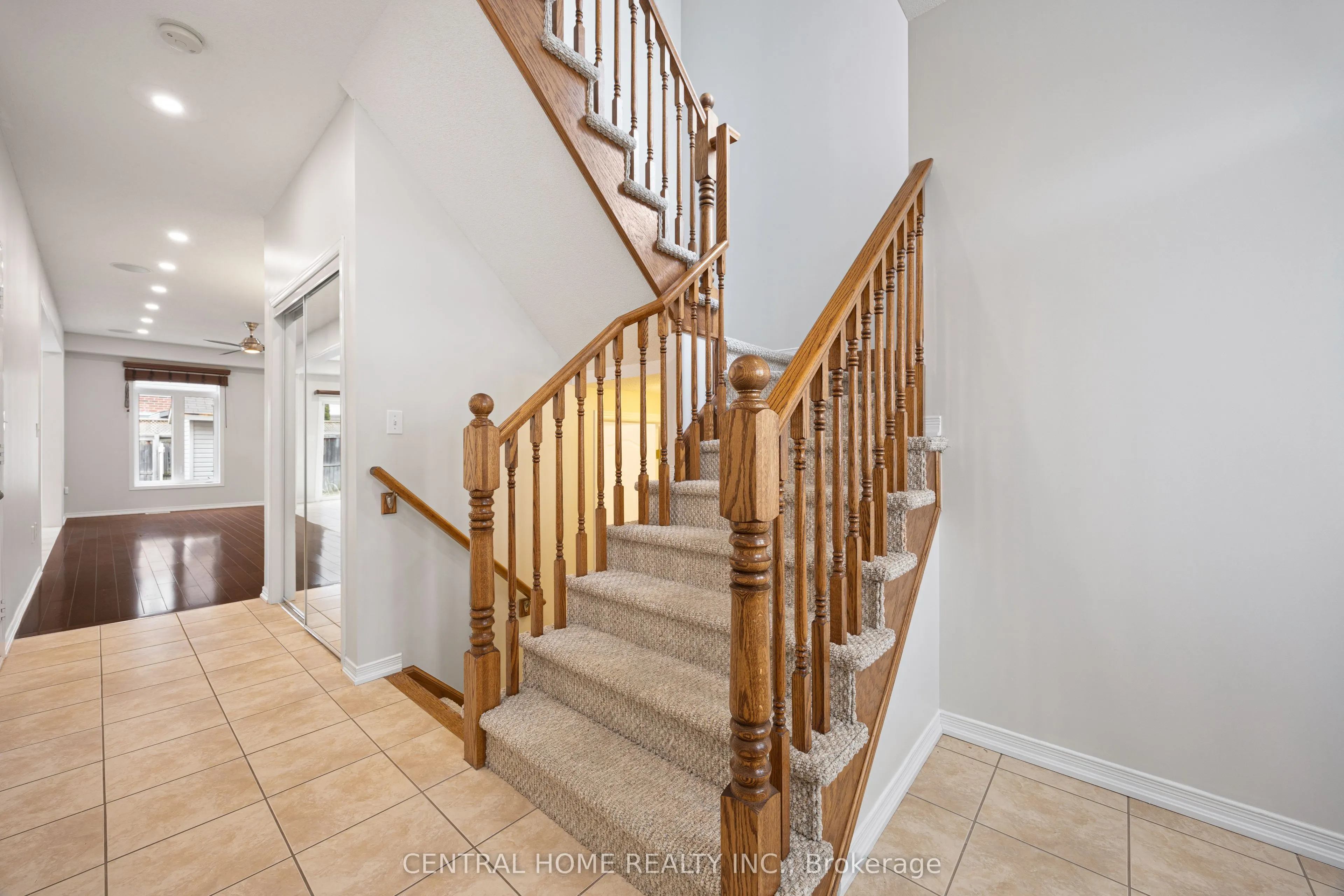 165 Palacebeach Trail