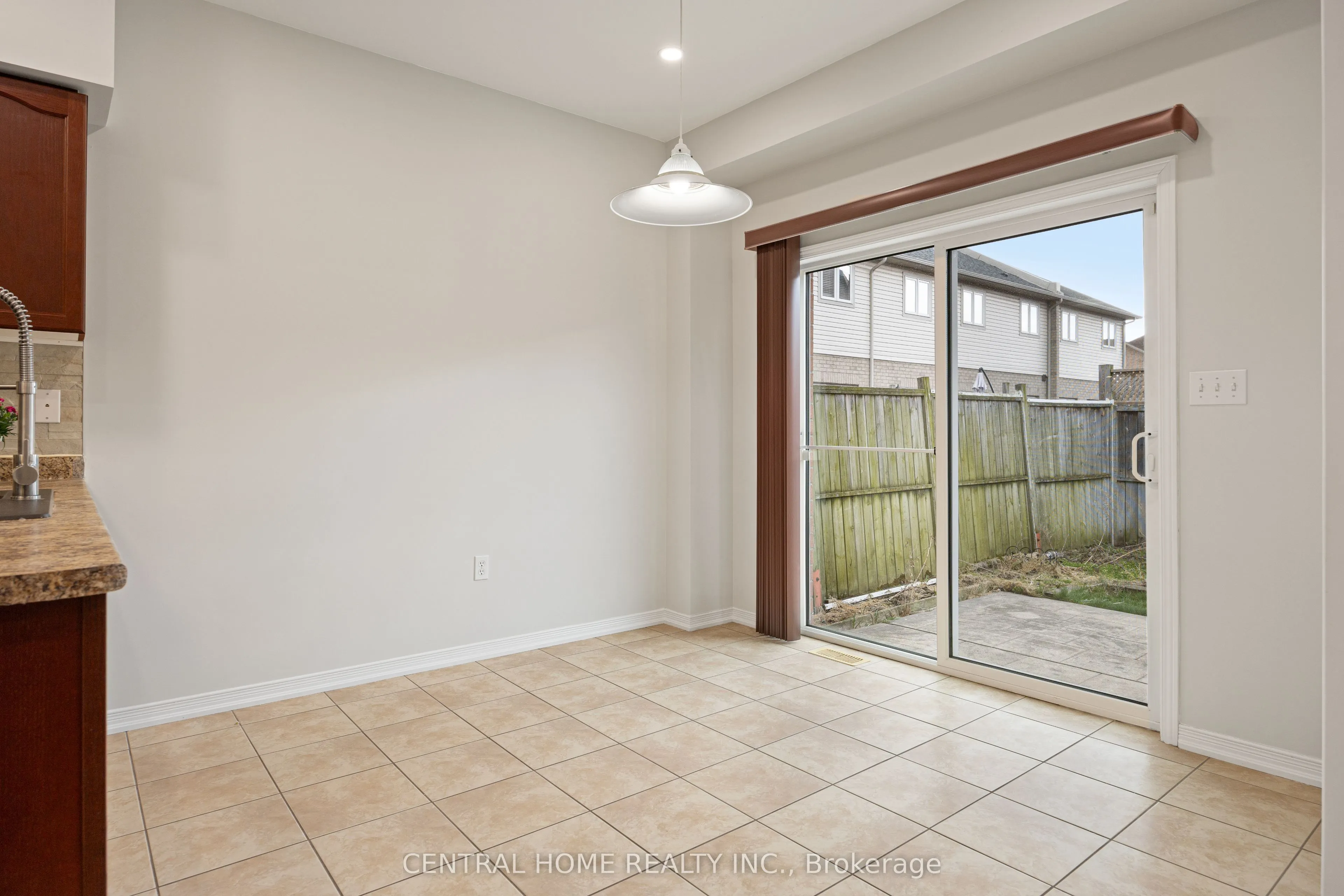 165 Palacebeach Trail