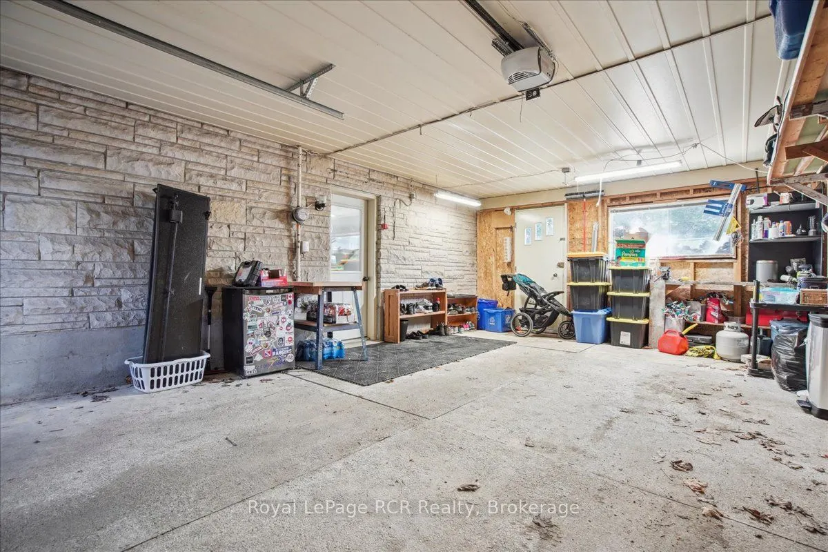 685 5th Avenue W