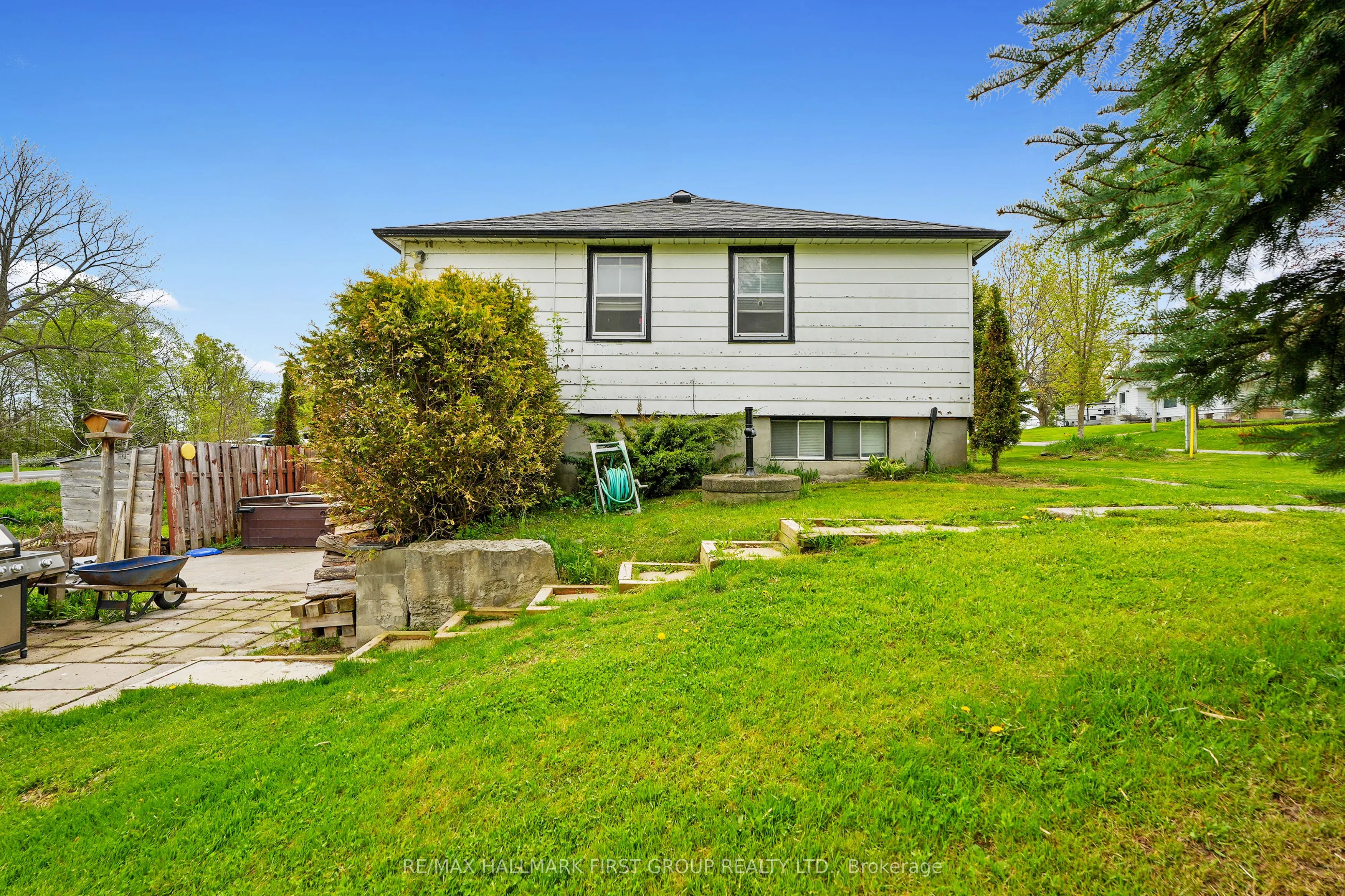 19 Halstead Road