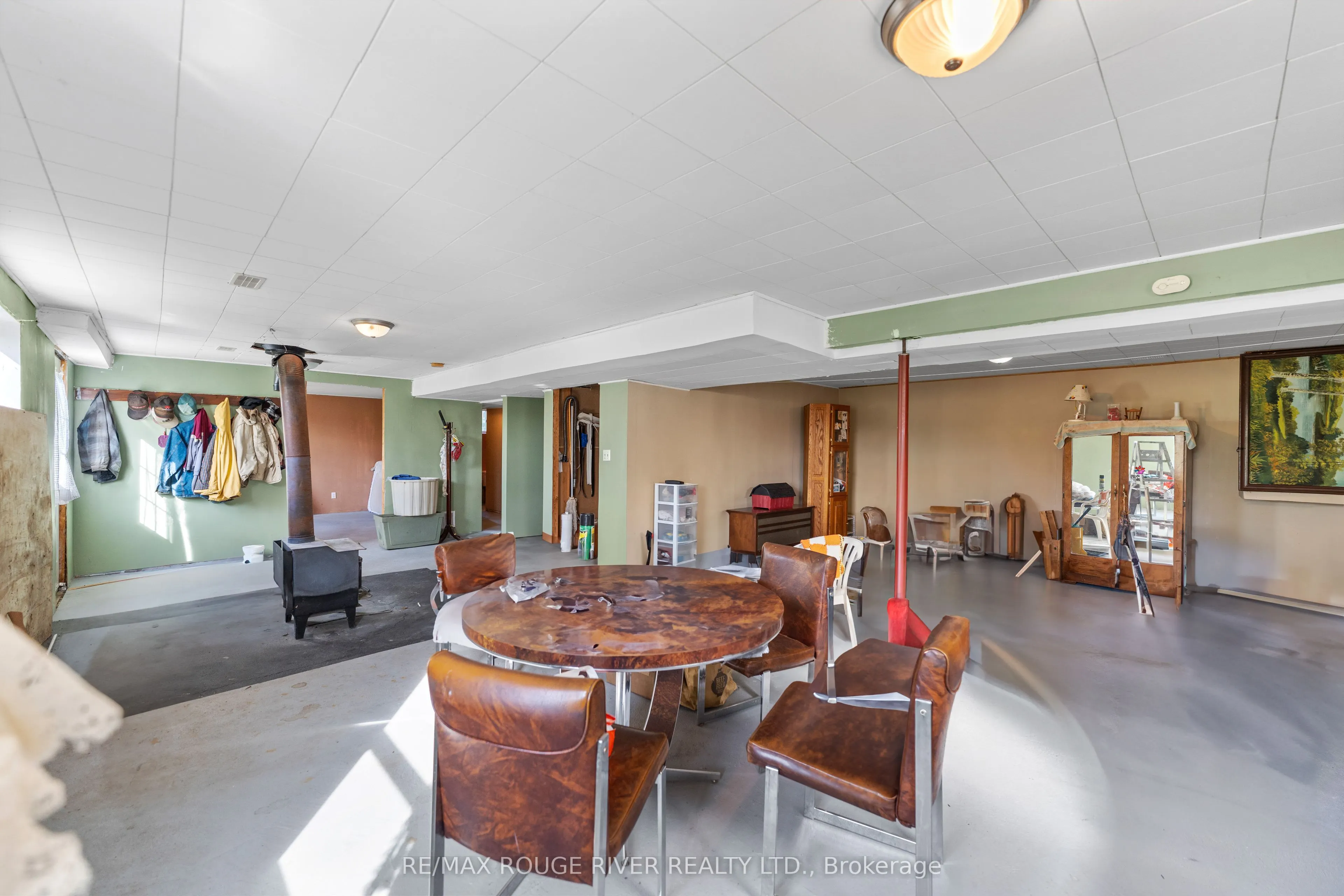 390 Jakobi Road