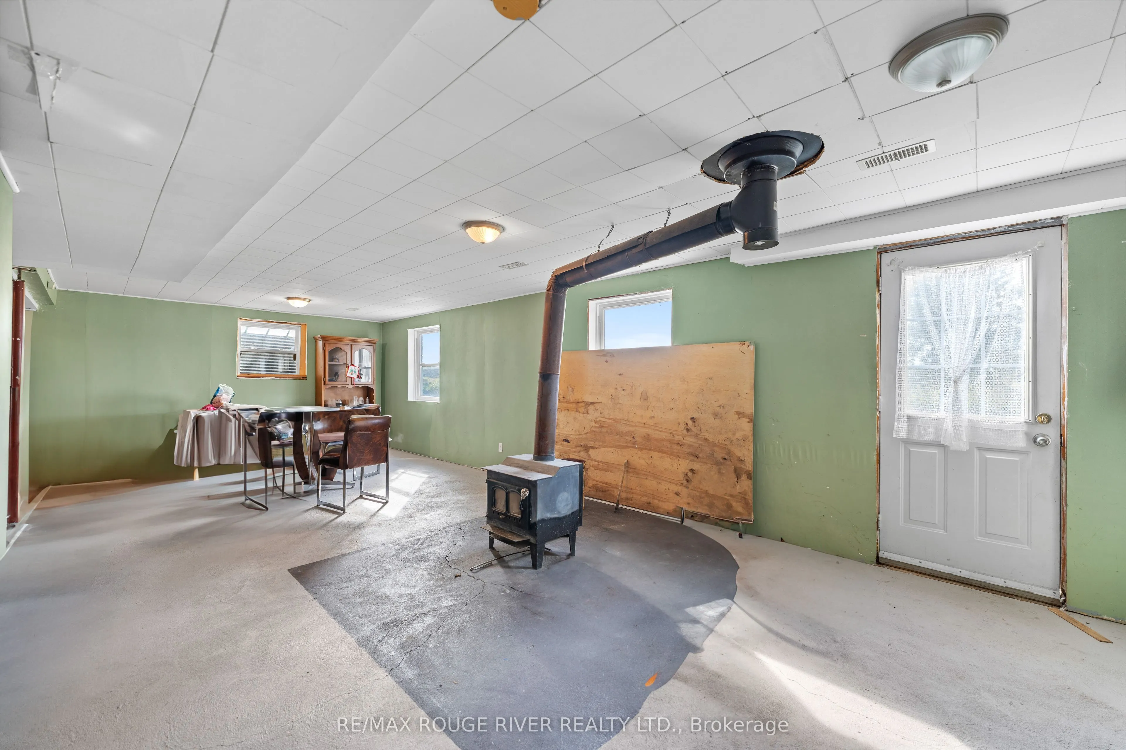 390 Jakobi Road