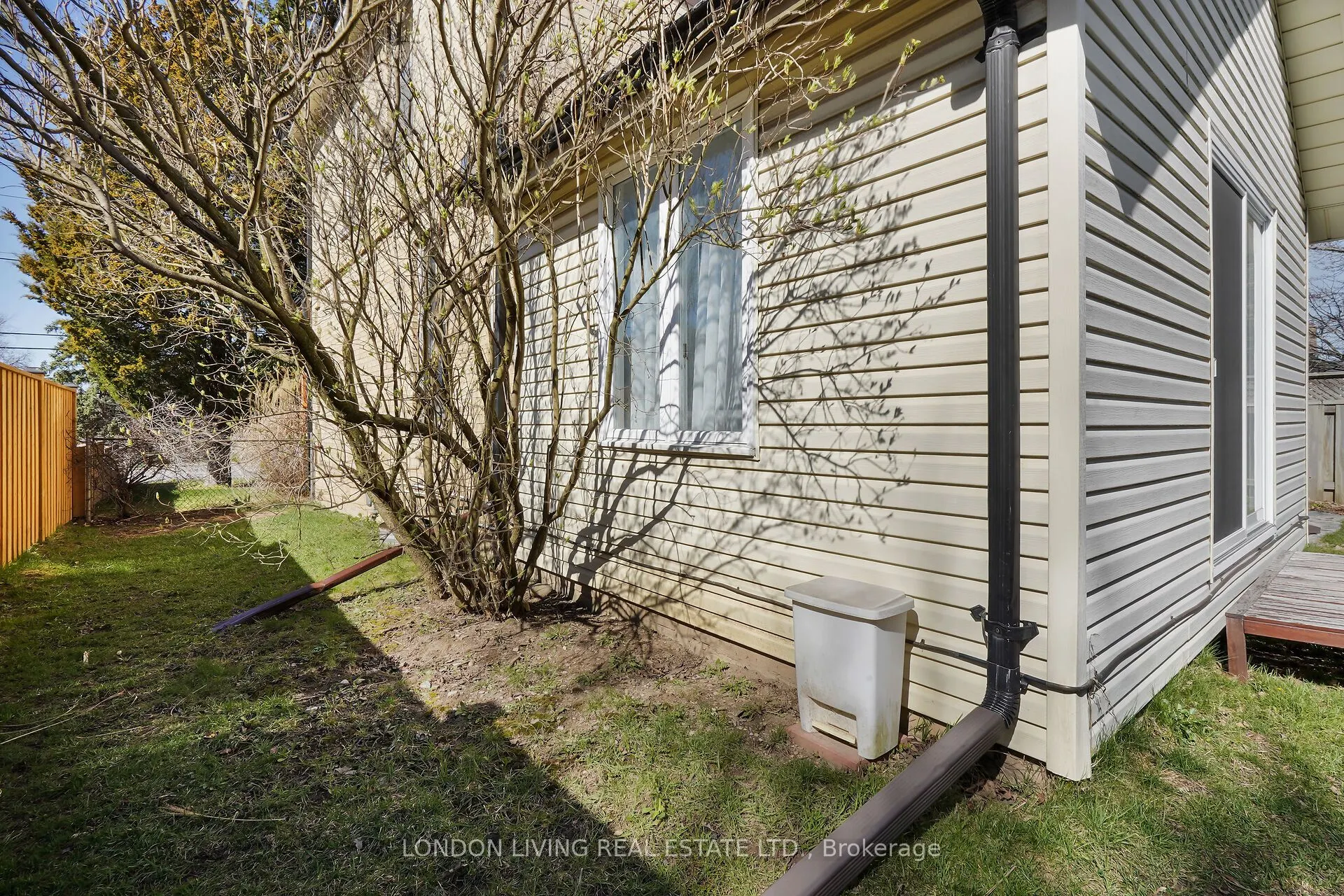 503 Baseline Road E