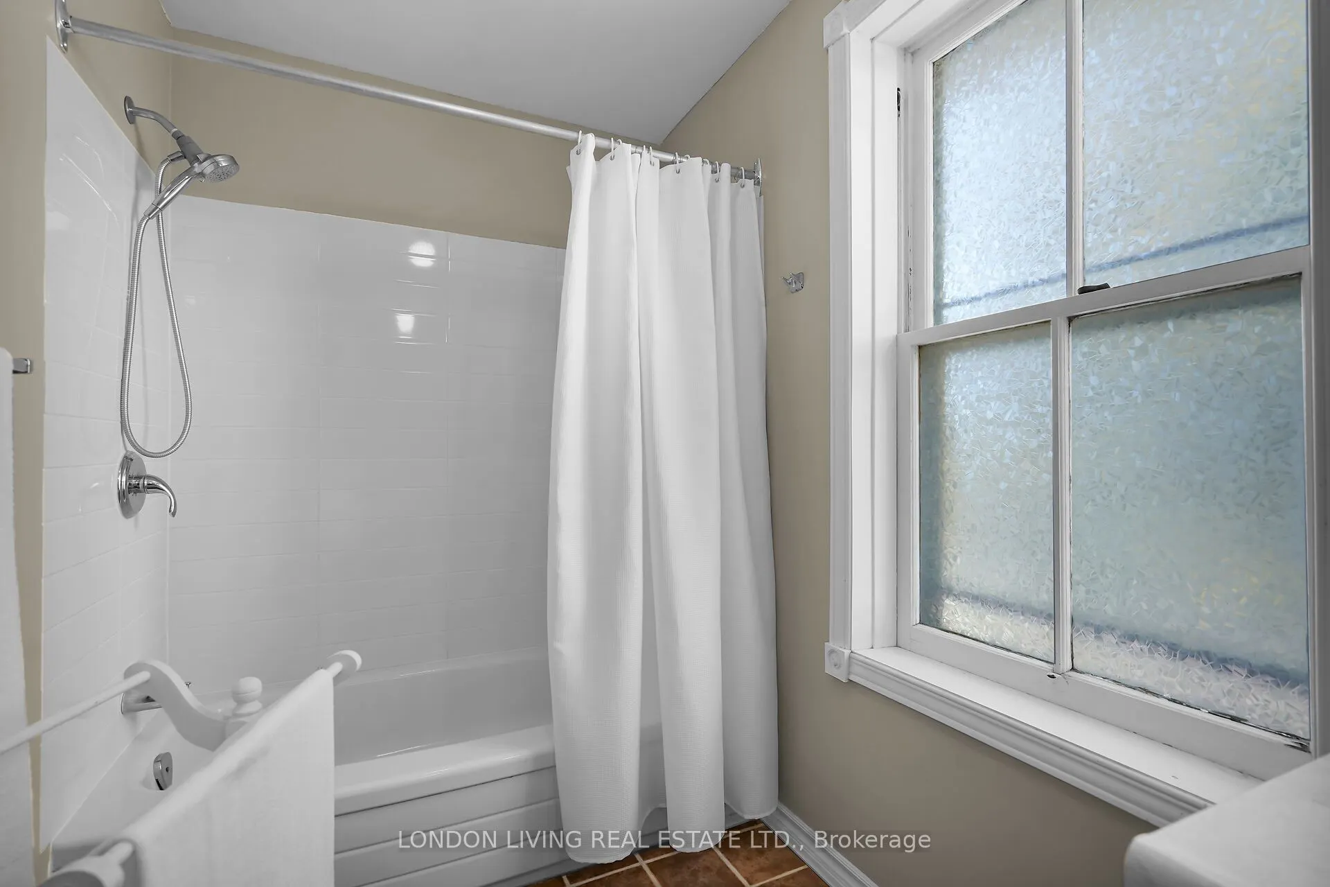 503 Baseline Road E