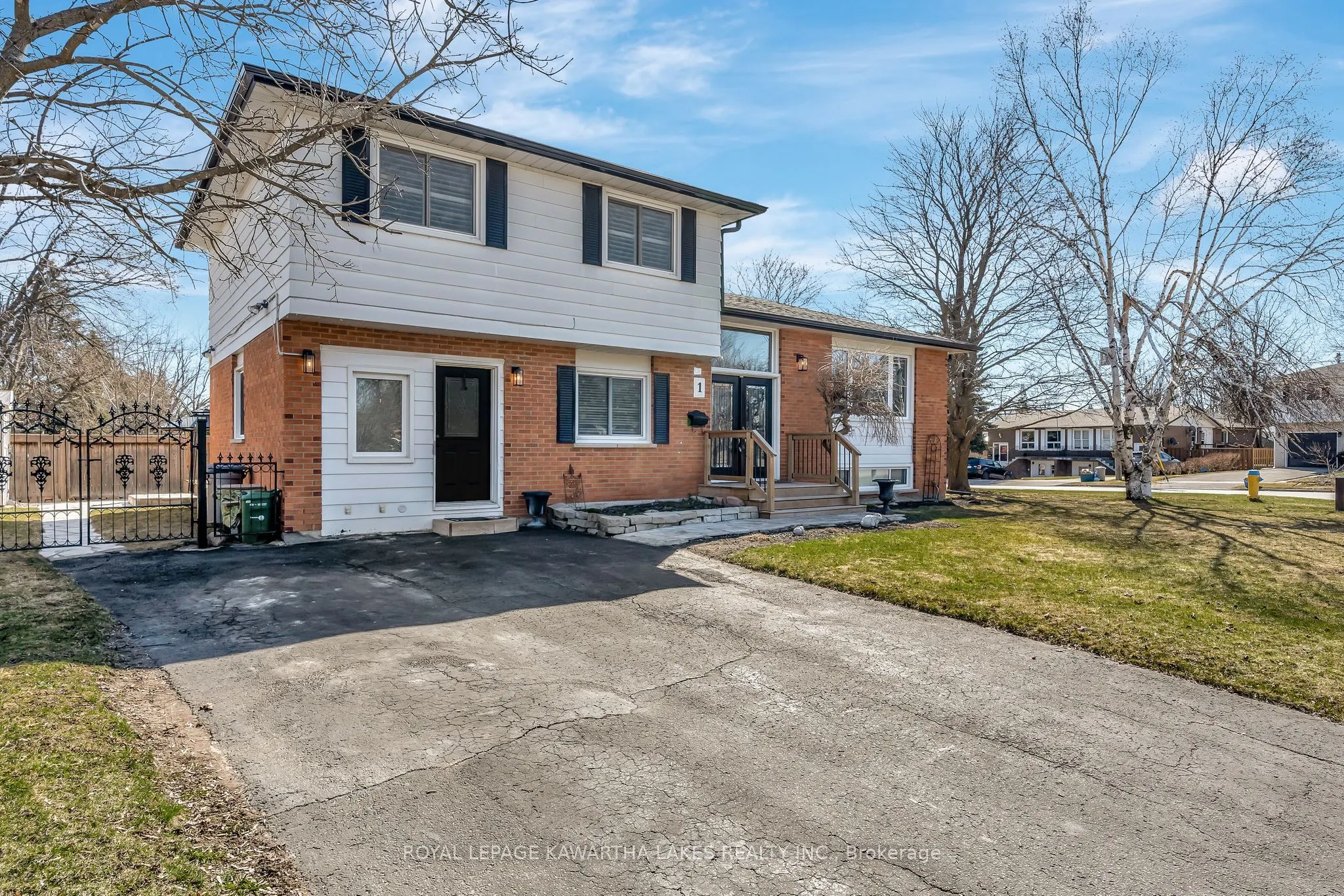 1 Elaine Drive