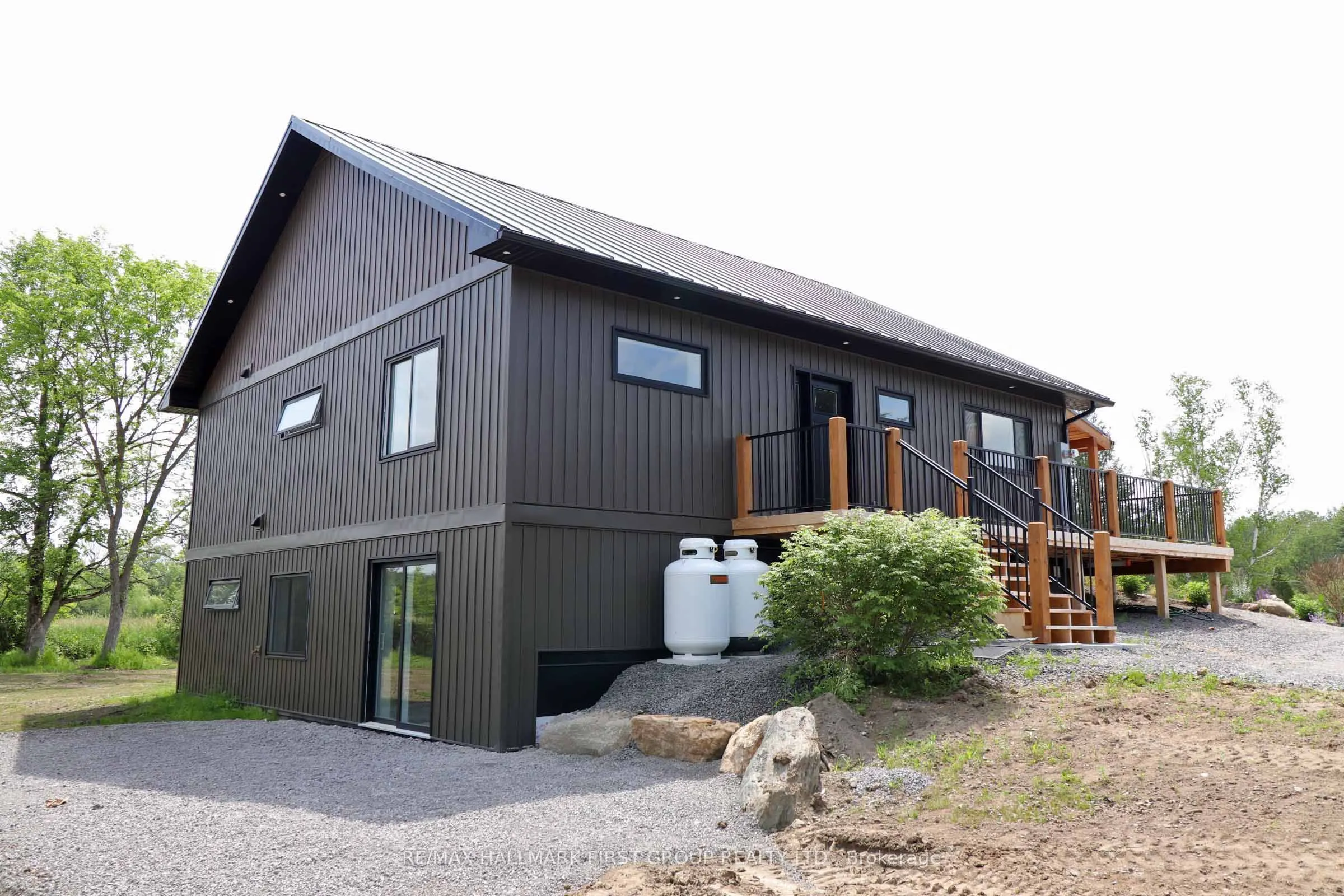 109387A Highway 7