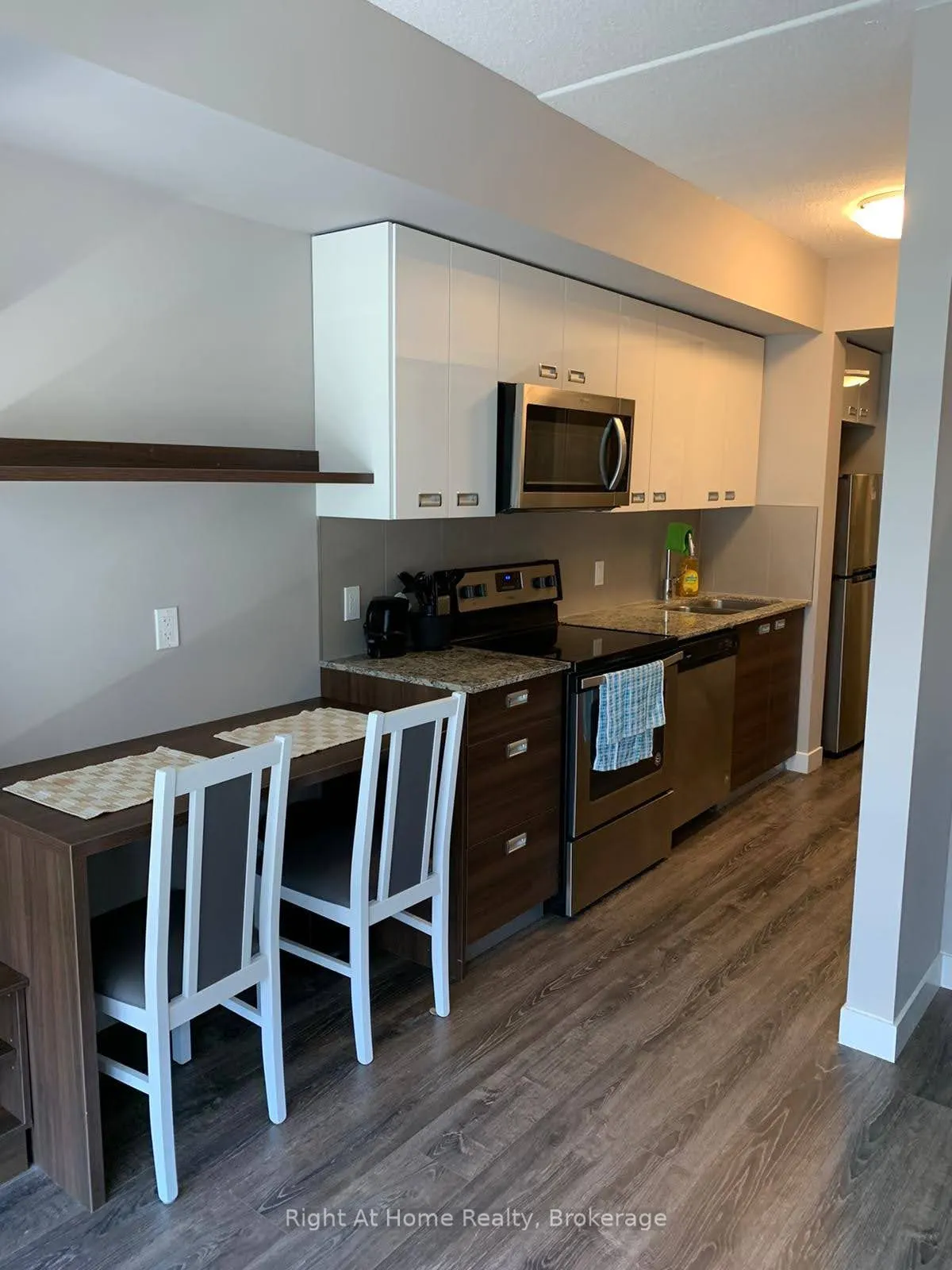 308 LESTER Street, #410
