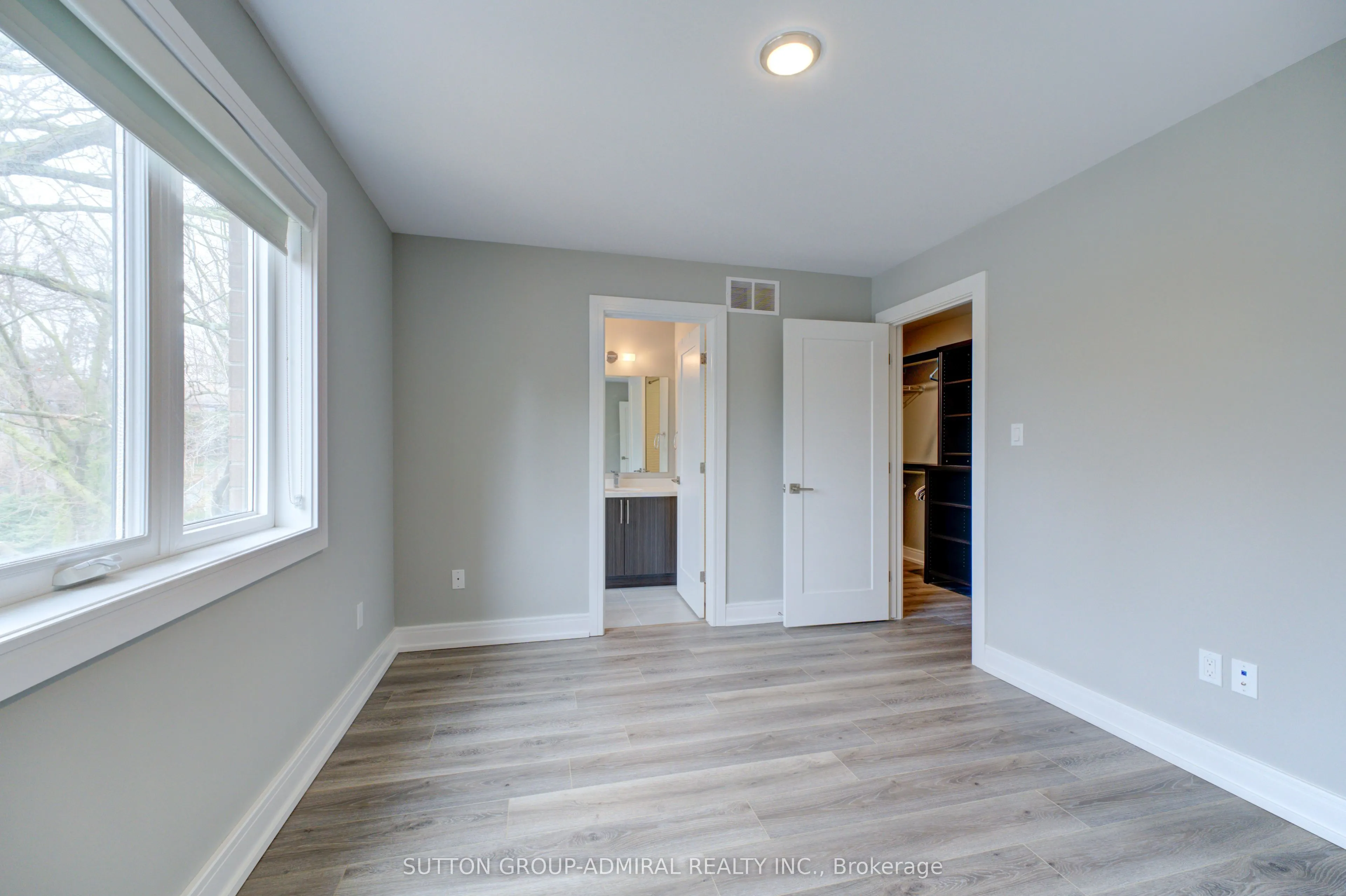 33 Jarvis Street, #25