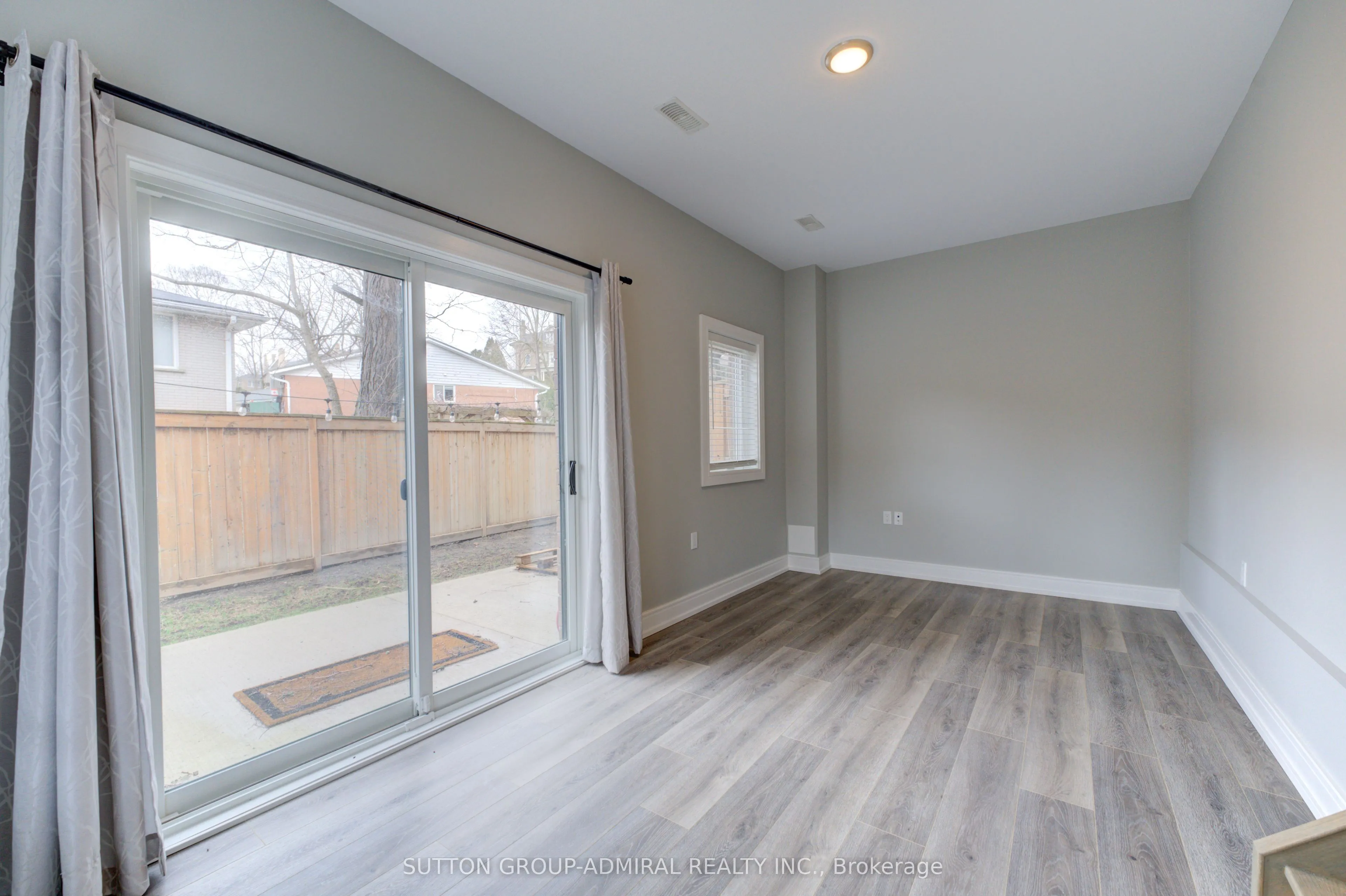 33 Jarvis Street, #25