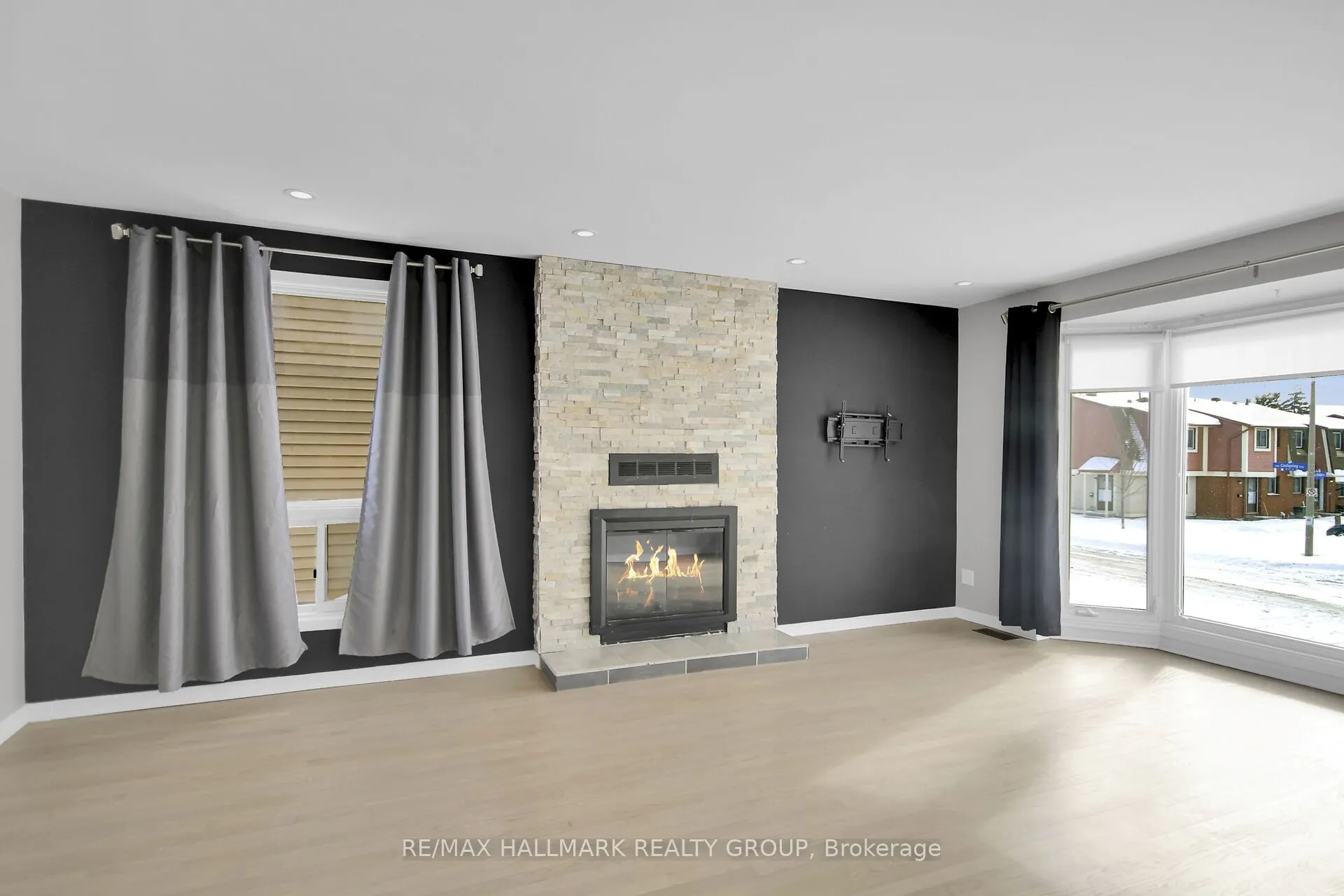 13 Coolspring Crescent