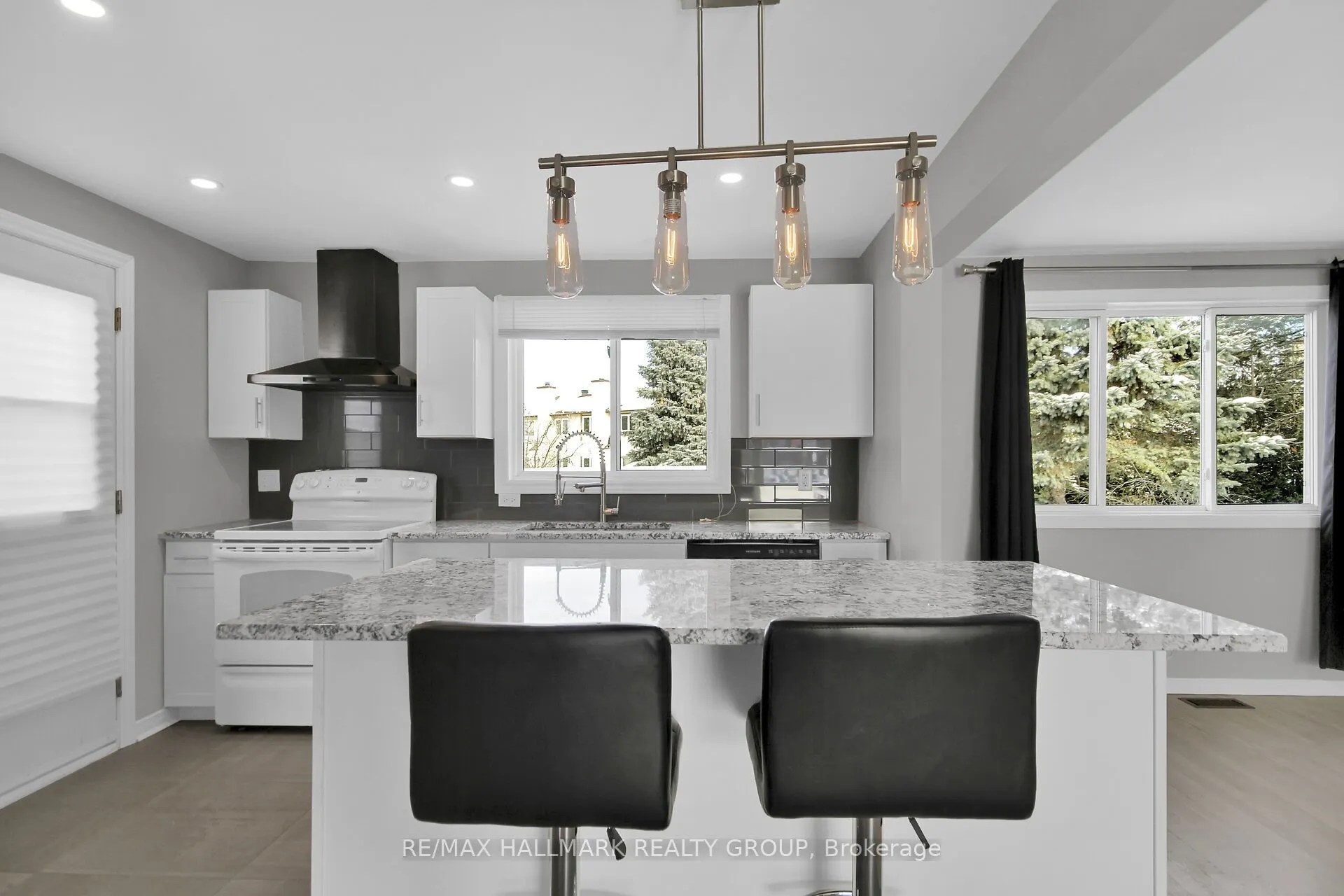 13 Coolspring Crescent