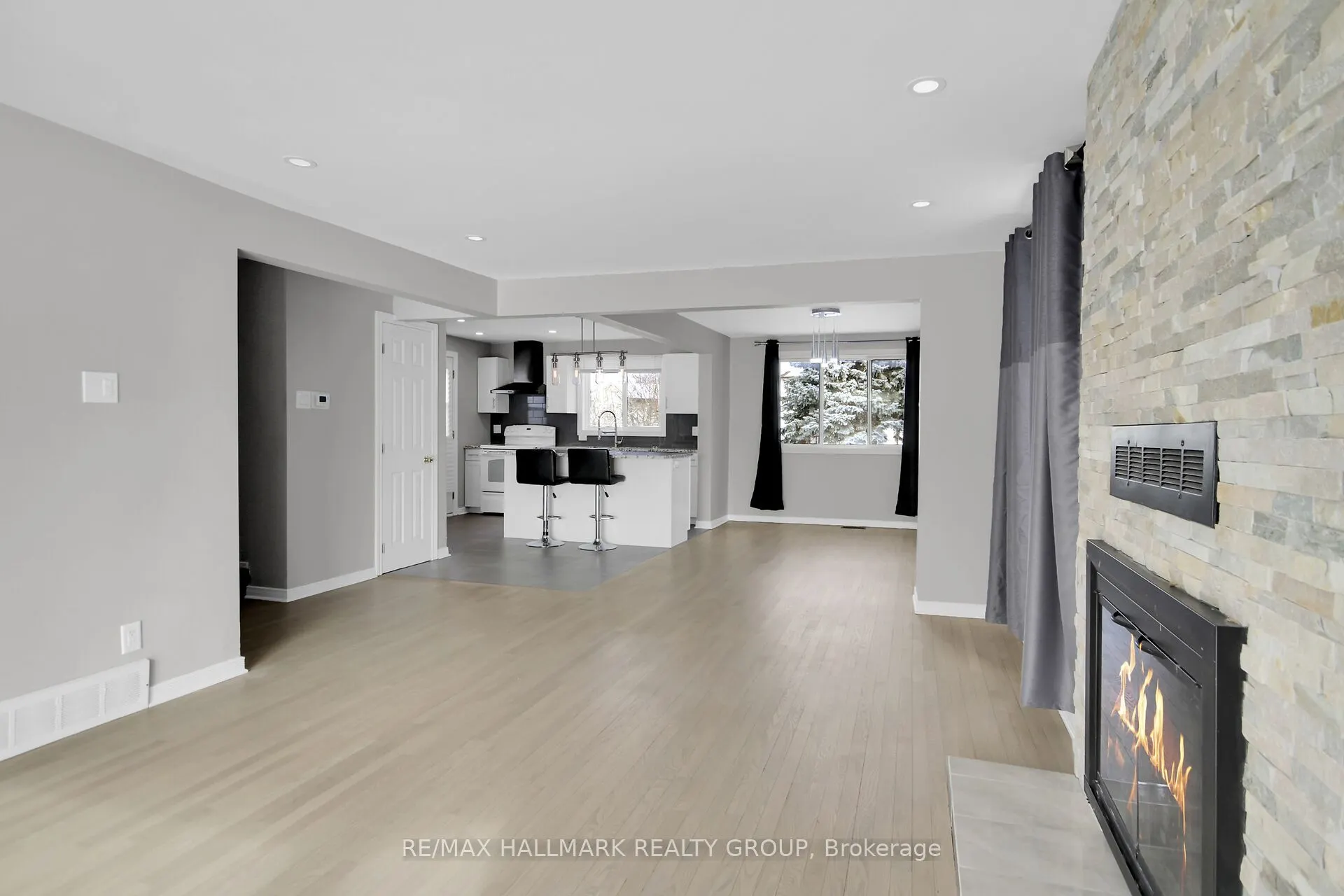 13 Coolspring Crescent