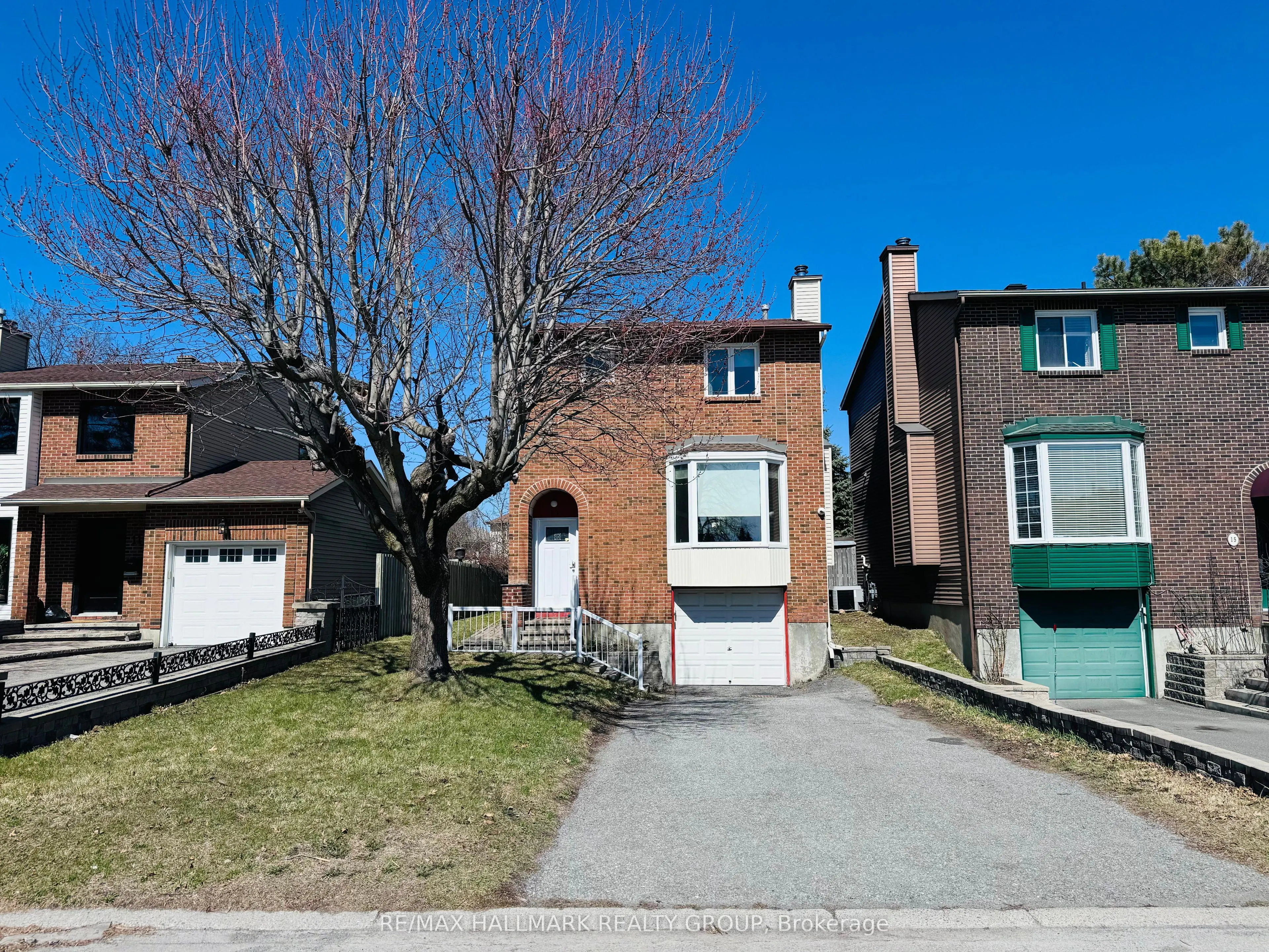 13 Coolspring Crescent