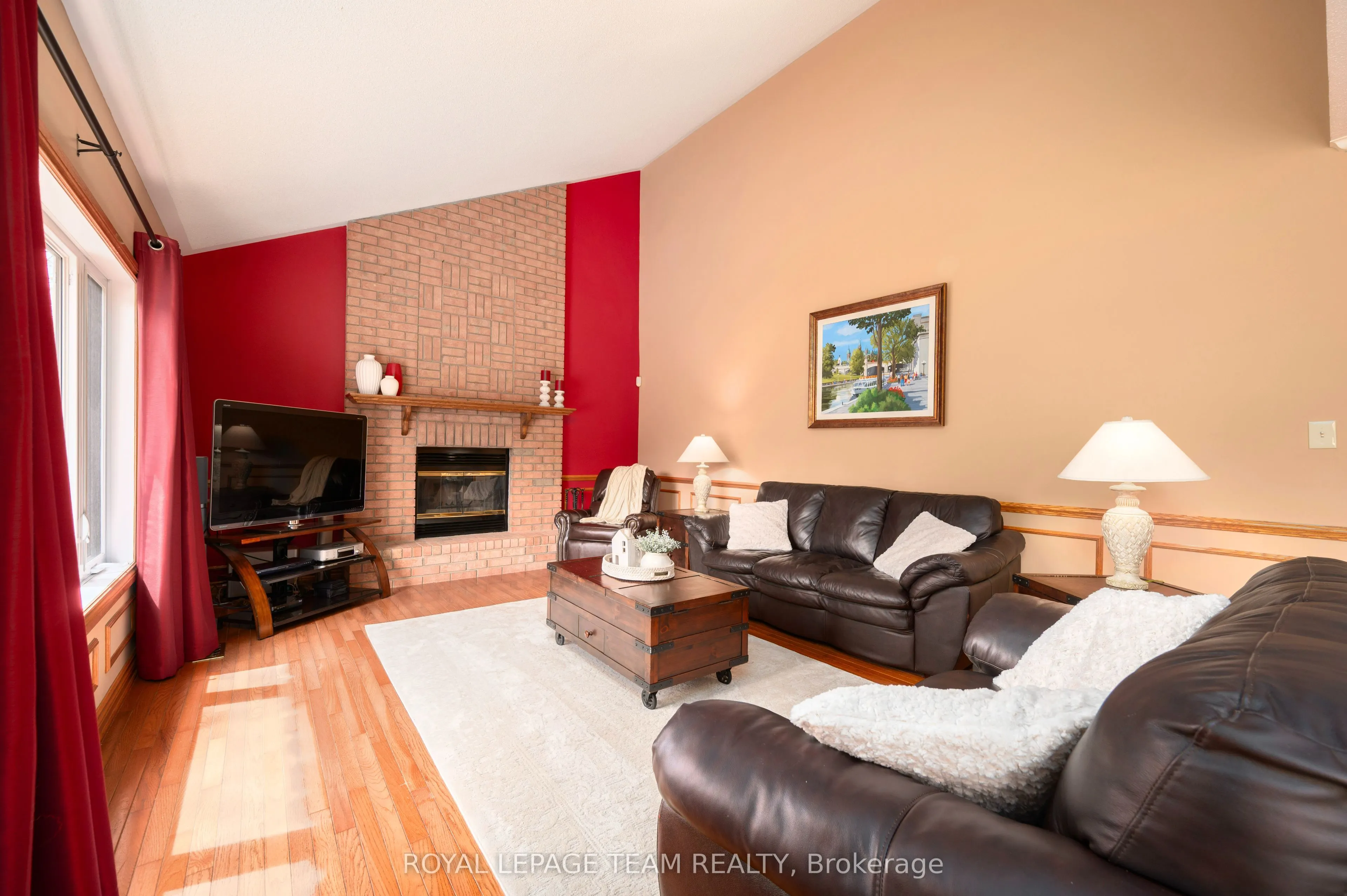 5530 Pettapiece Crescent
