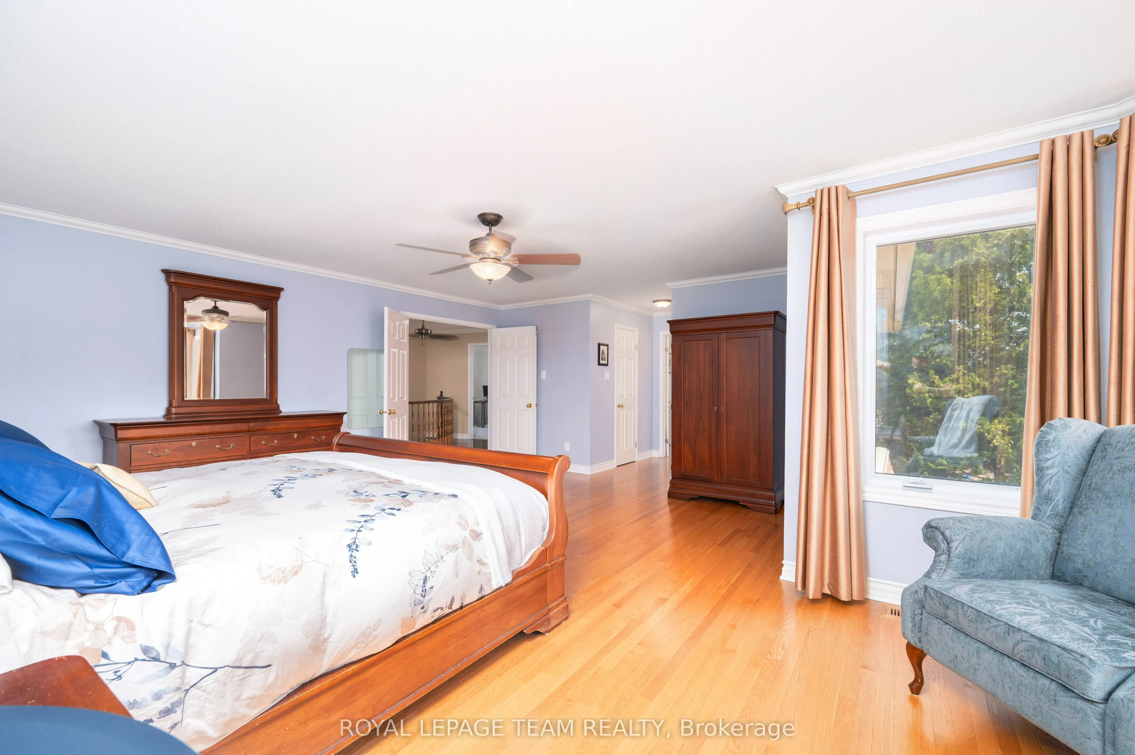 5530 Pettapiece Crescent